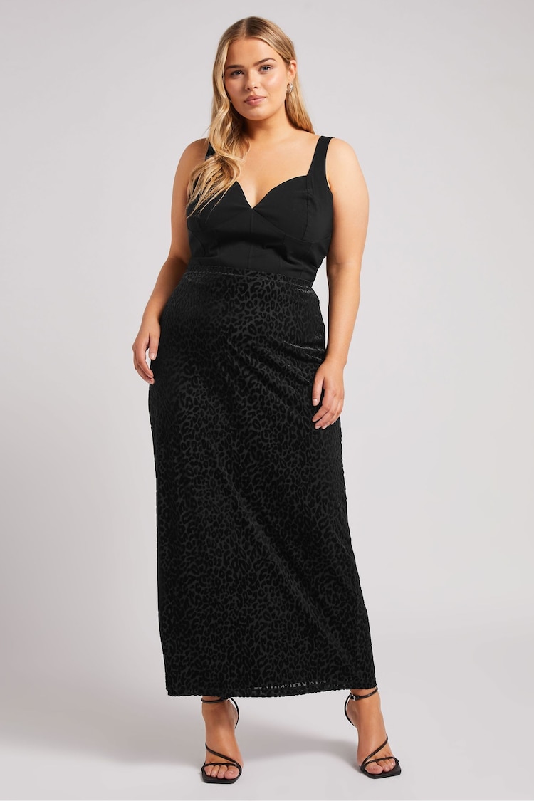 Yours Curve Black London Burn Out Velour Column Skirt - Image 2 of 4