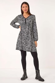 Roman Grey Leaf Print V-Neck Stretch Dress - Image 4 of 5