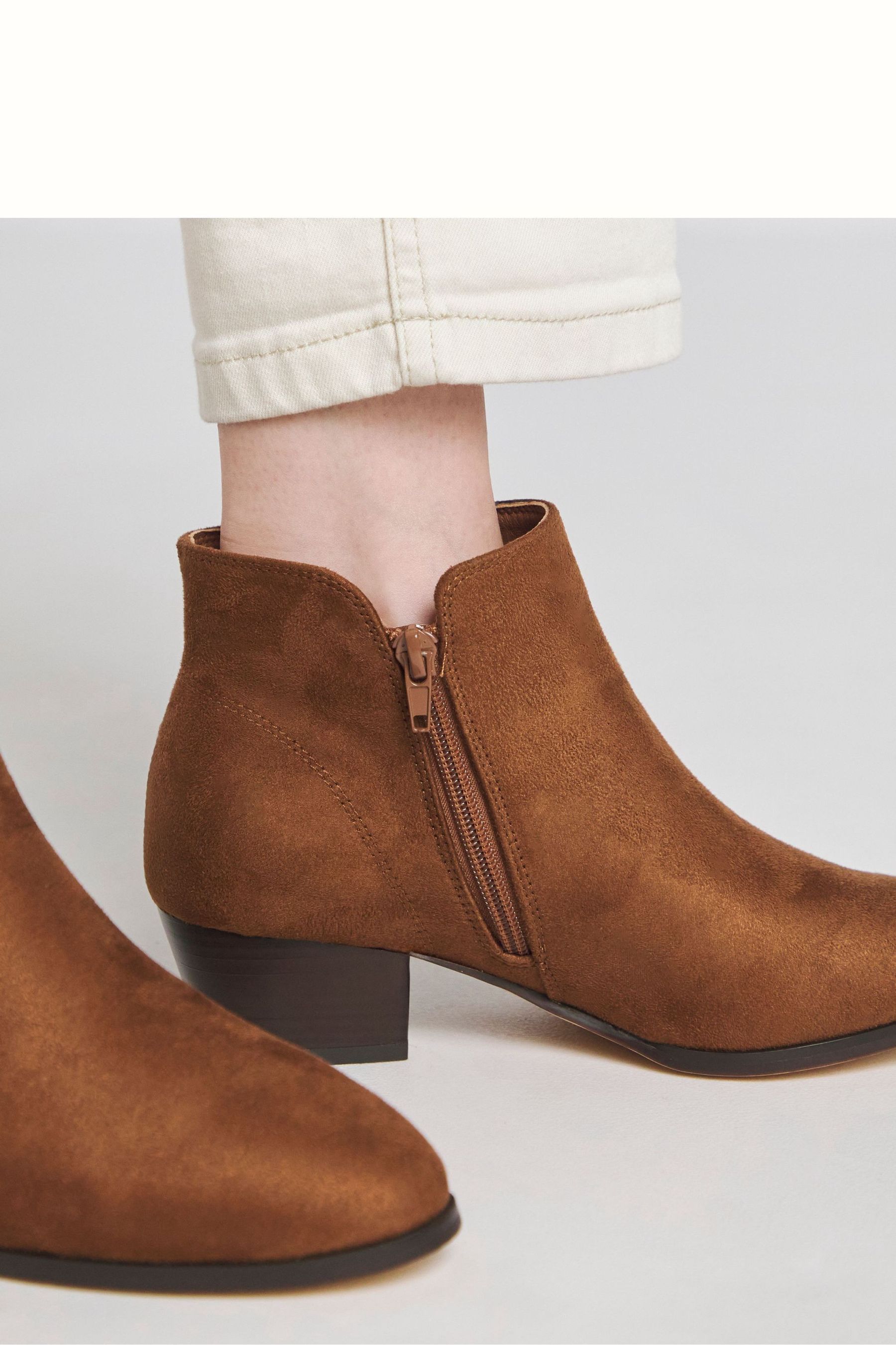 Jd williams wide fit boots hotsell