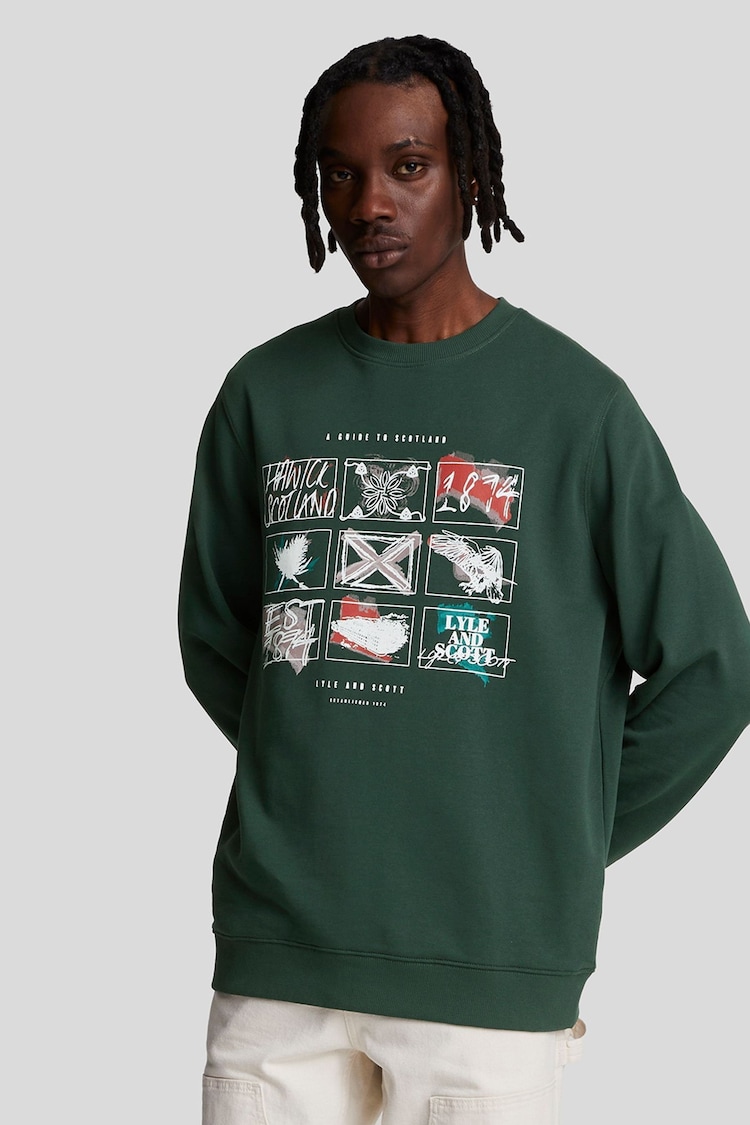 Lyle & Scott Green A Guide To Scotland Graphic 100% Cotton Sweatshirt - Image 1 of 5