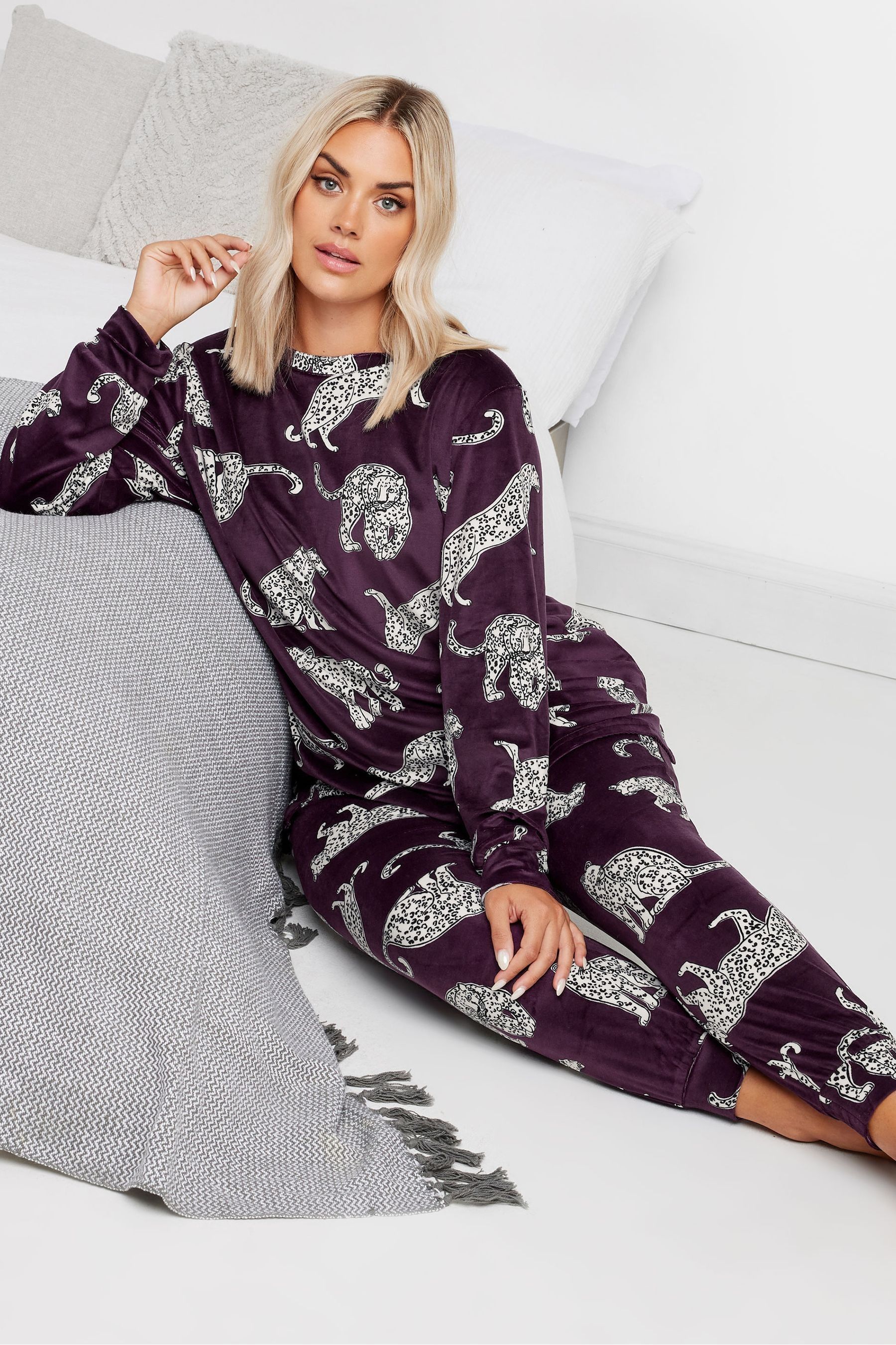 Buy Yours Curve Purple Leopard Lounge Pyjamas Set from Next Canada