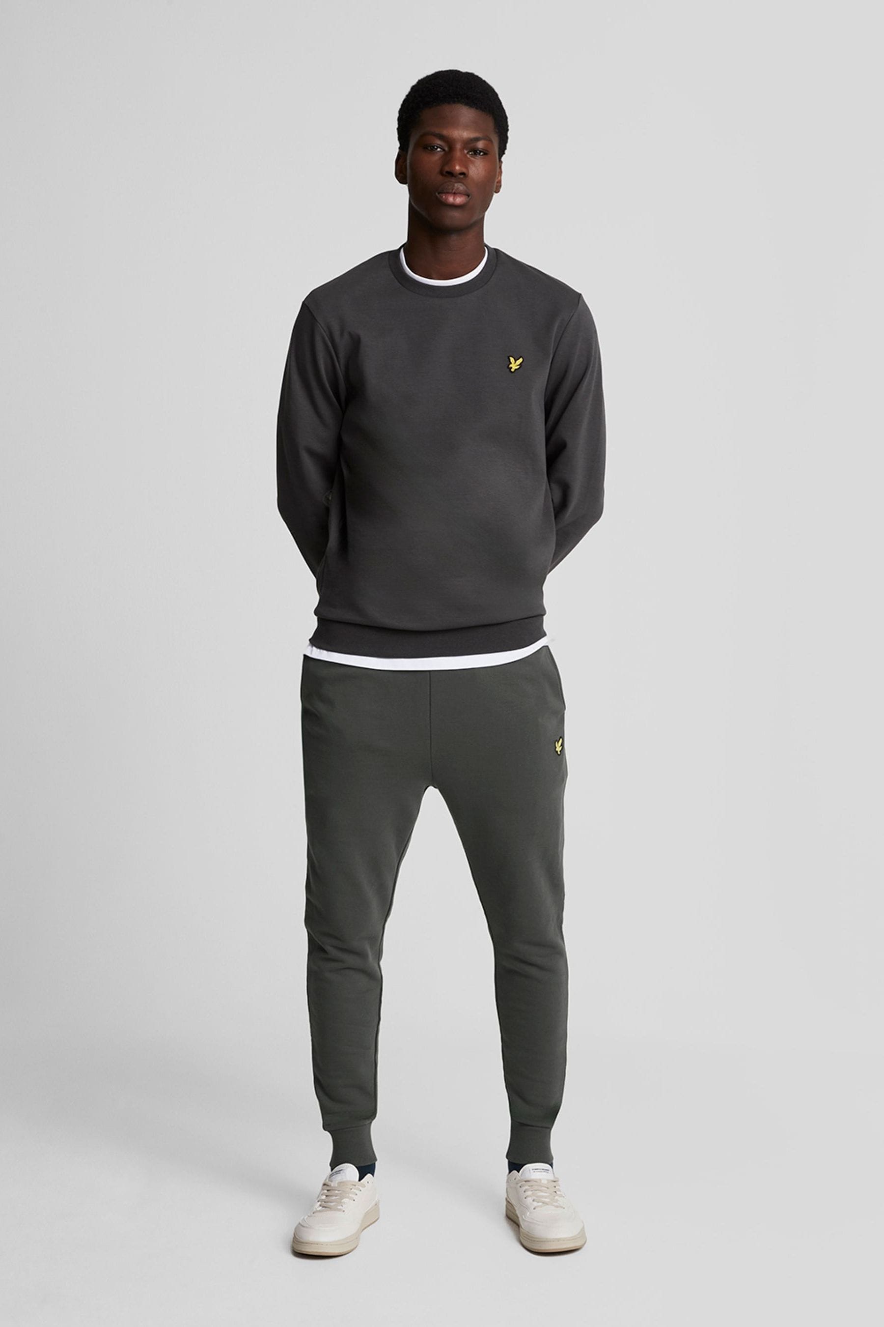 Lyle and scott slim joggers store