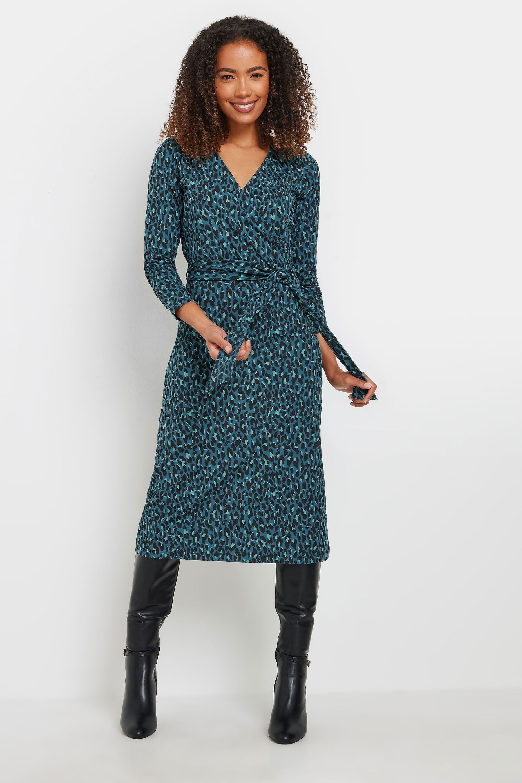 M&co boutique dresses shop