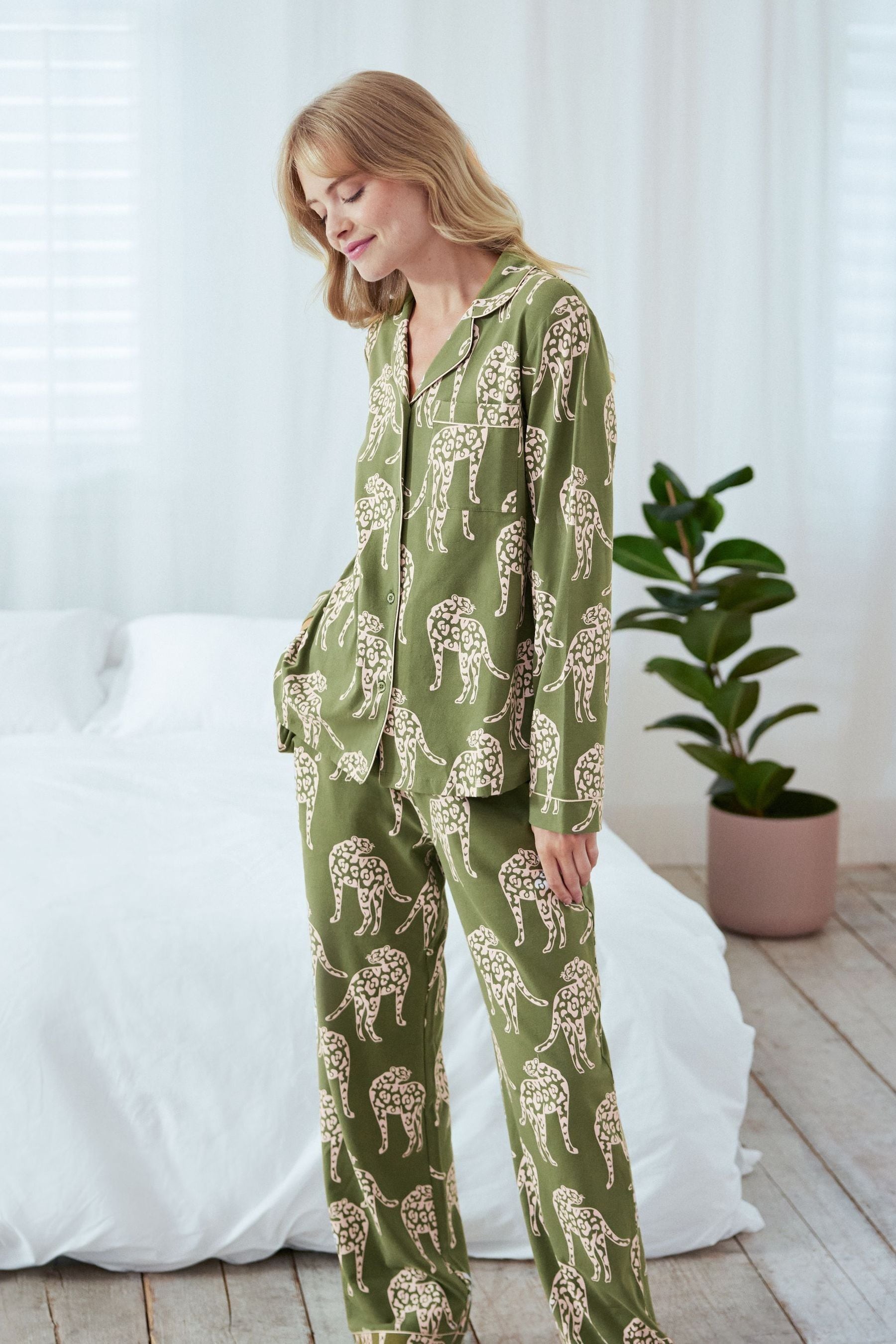 Next giraffe pyjamas best sale