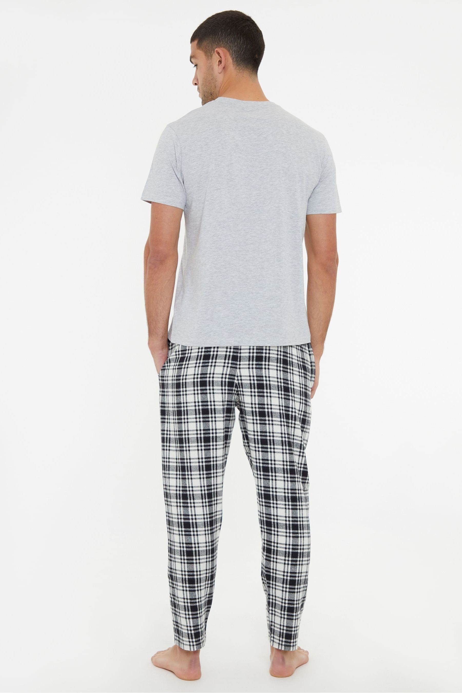 Mix and match loungewear 2025