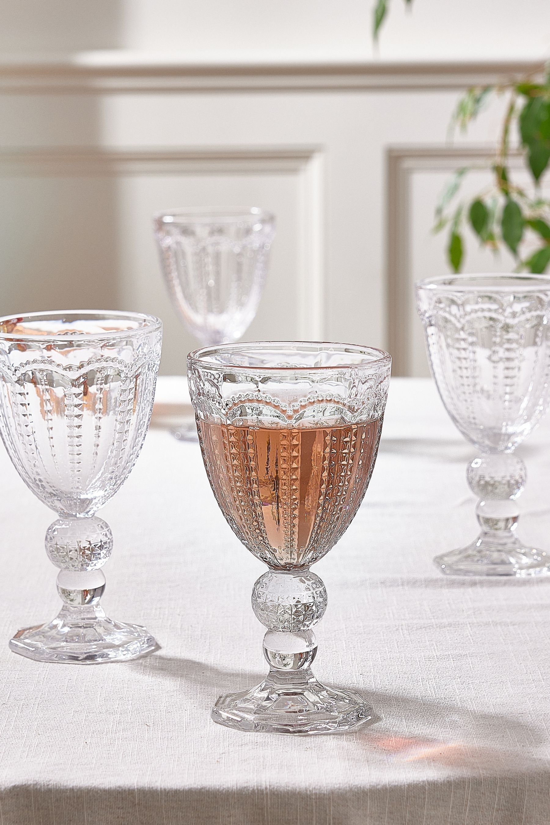 Dibor 4 Pack Clear Bella Perle Wine Glasses