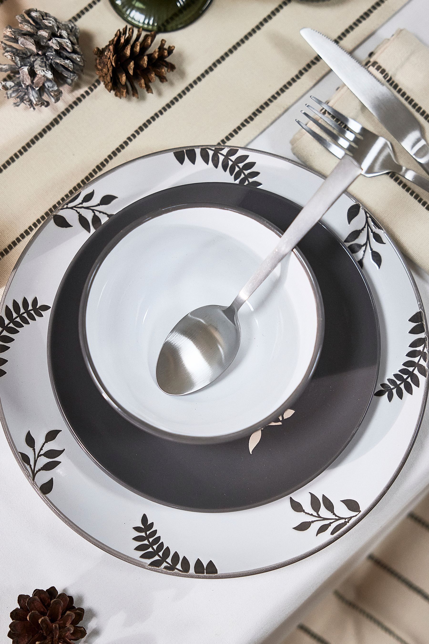 Stag dinner plates cheap