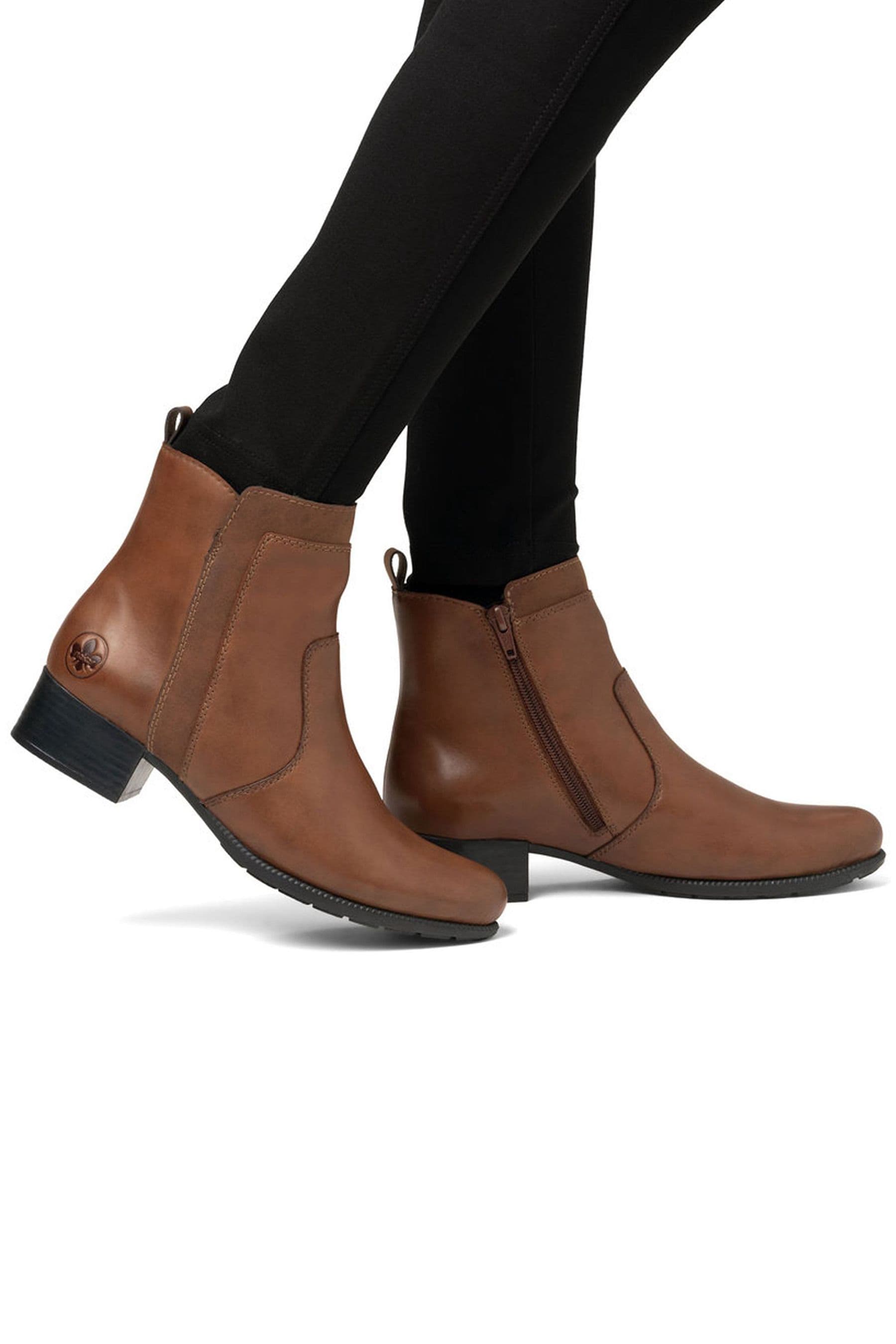Smart shoe boots top