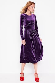 Boden Purple Thea Velvet Jersey Midi Dress - Image 4 of 5