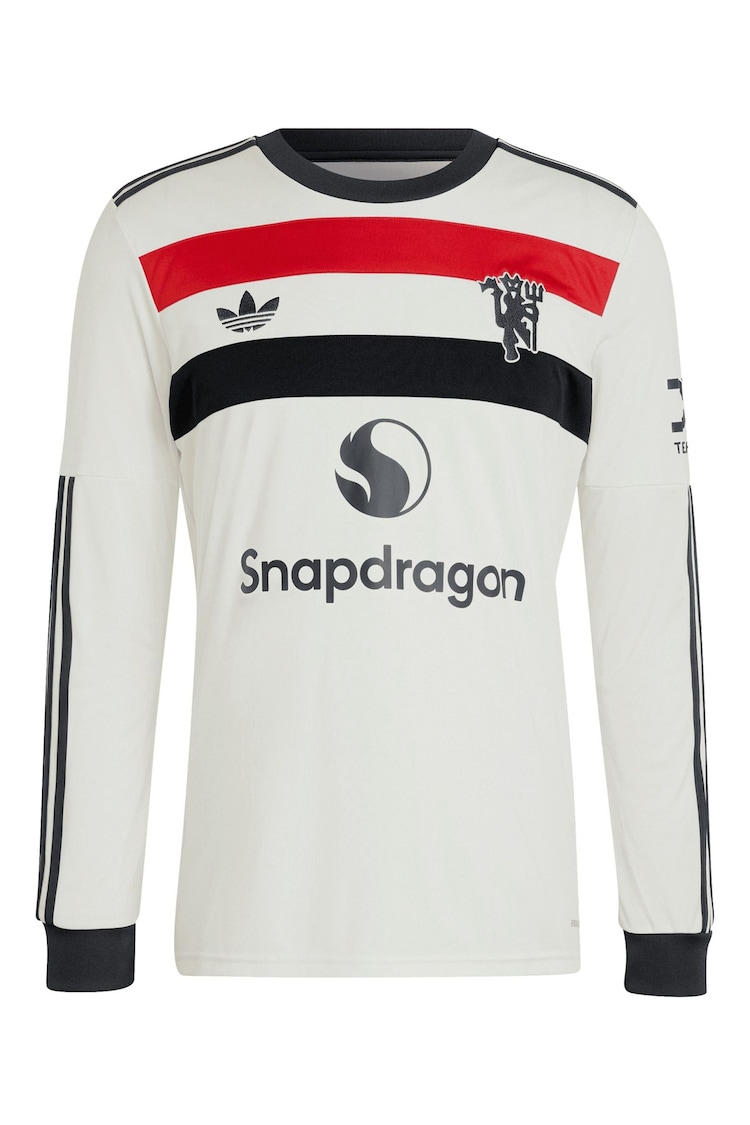 adidas White Original Manchester United EPL Third Shirt 2024-25 Long sleeve with B.Fernandes 8 Printing - Image 2 of 3