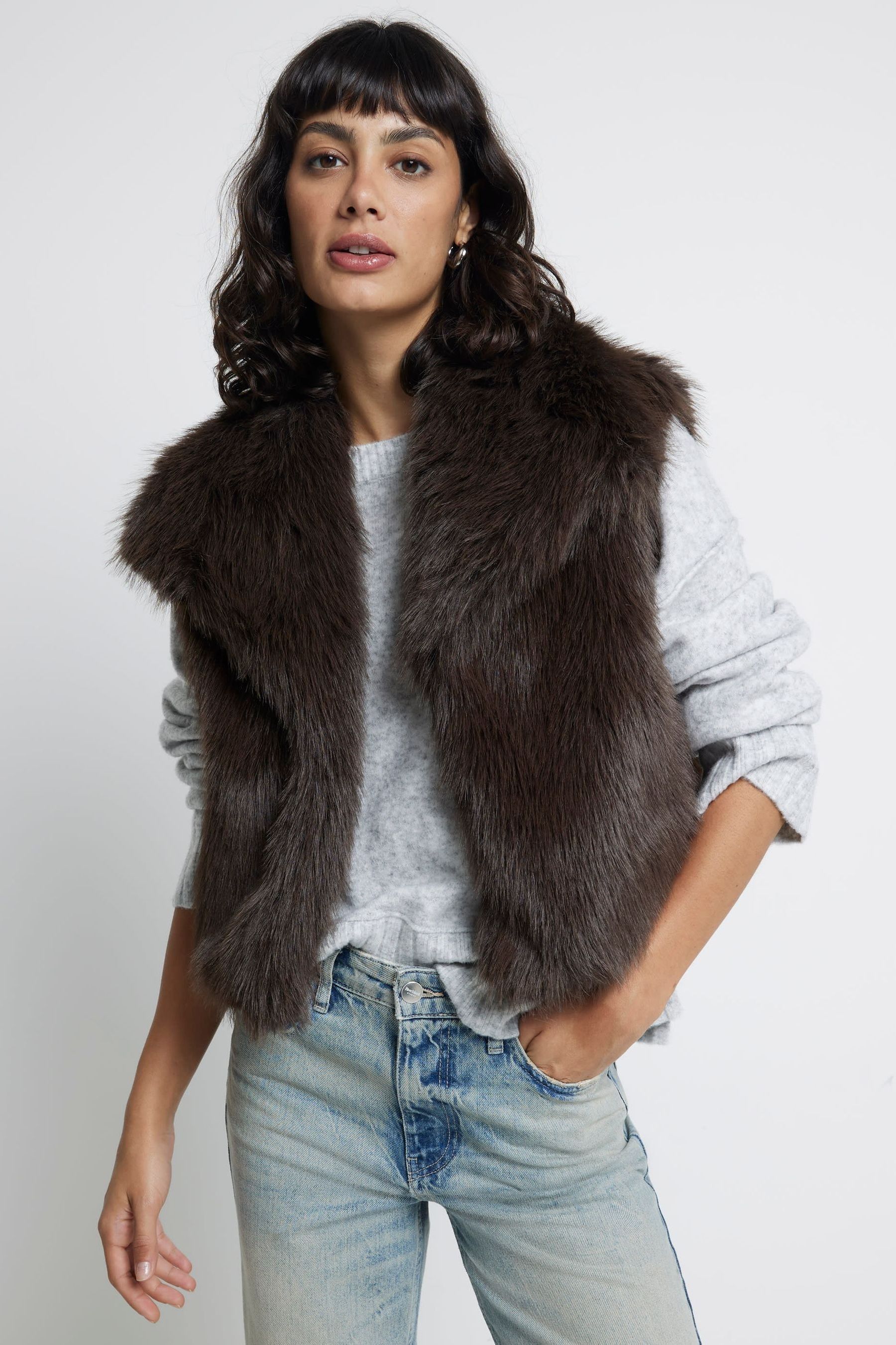 Short fur gilet top
