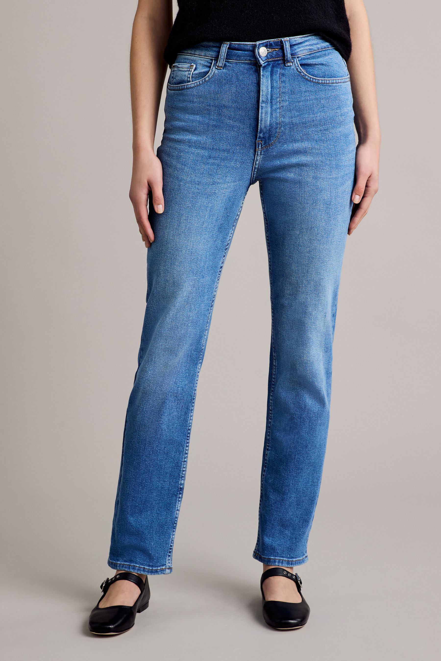 ONLY Blue Becca Extra High Waist Straight Leg Jeans With Comfort Stretch