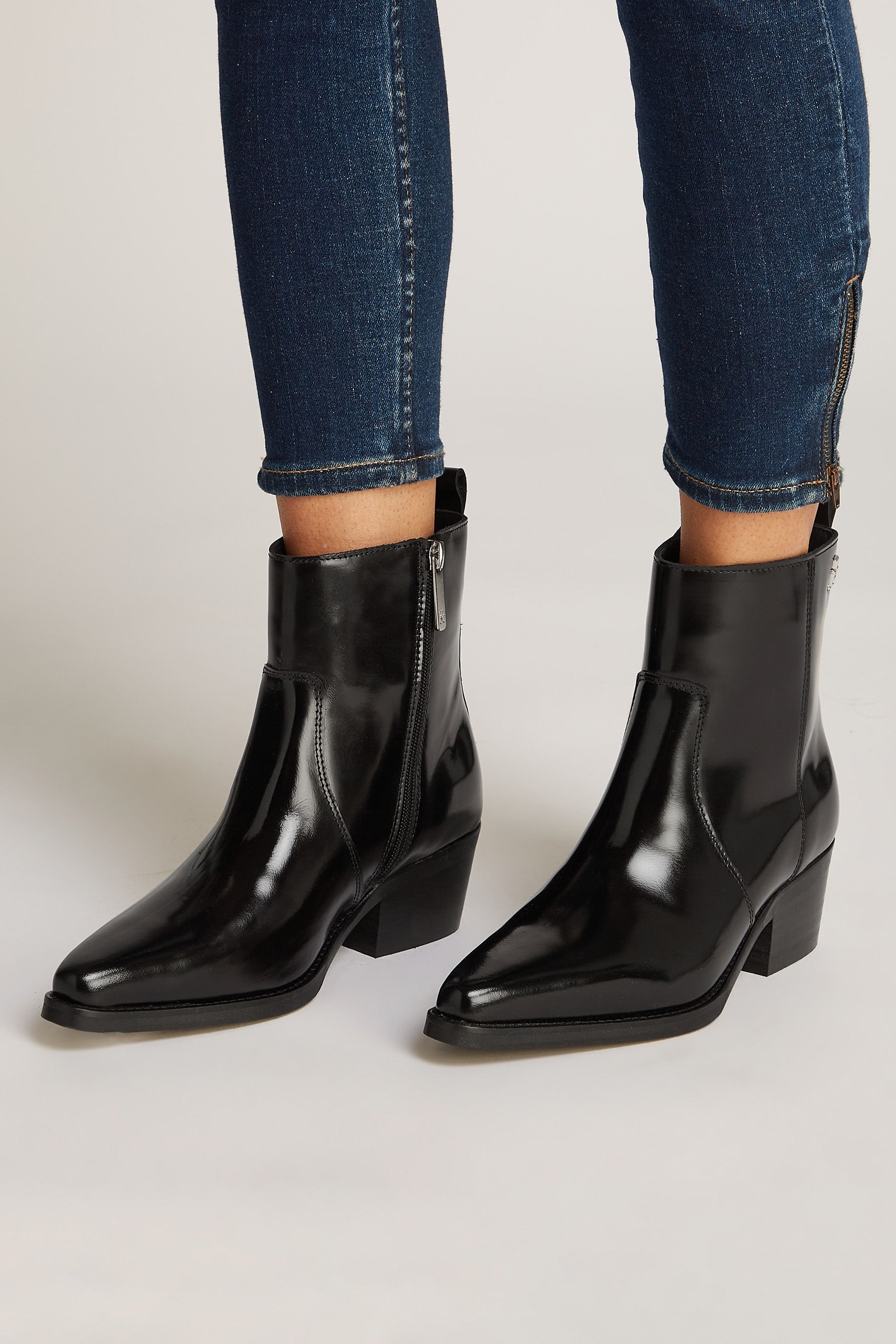 Tommy hilfiger cowboy boots discount