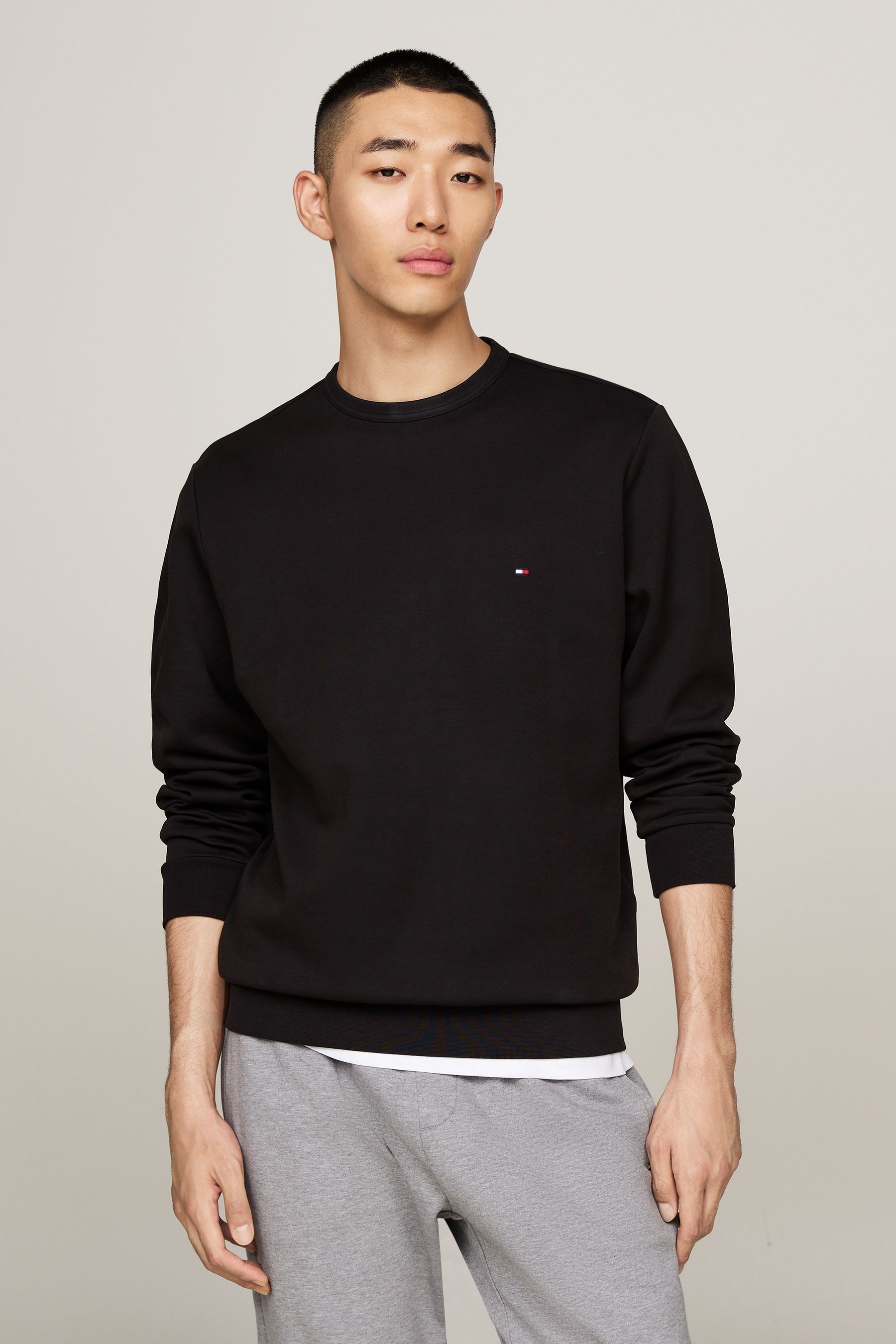 Tommy hilfiger essential sweatshirt new arrivals