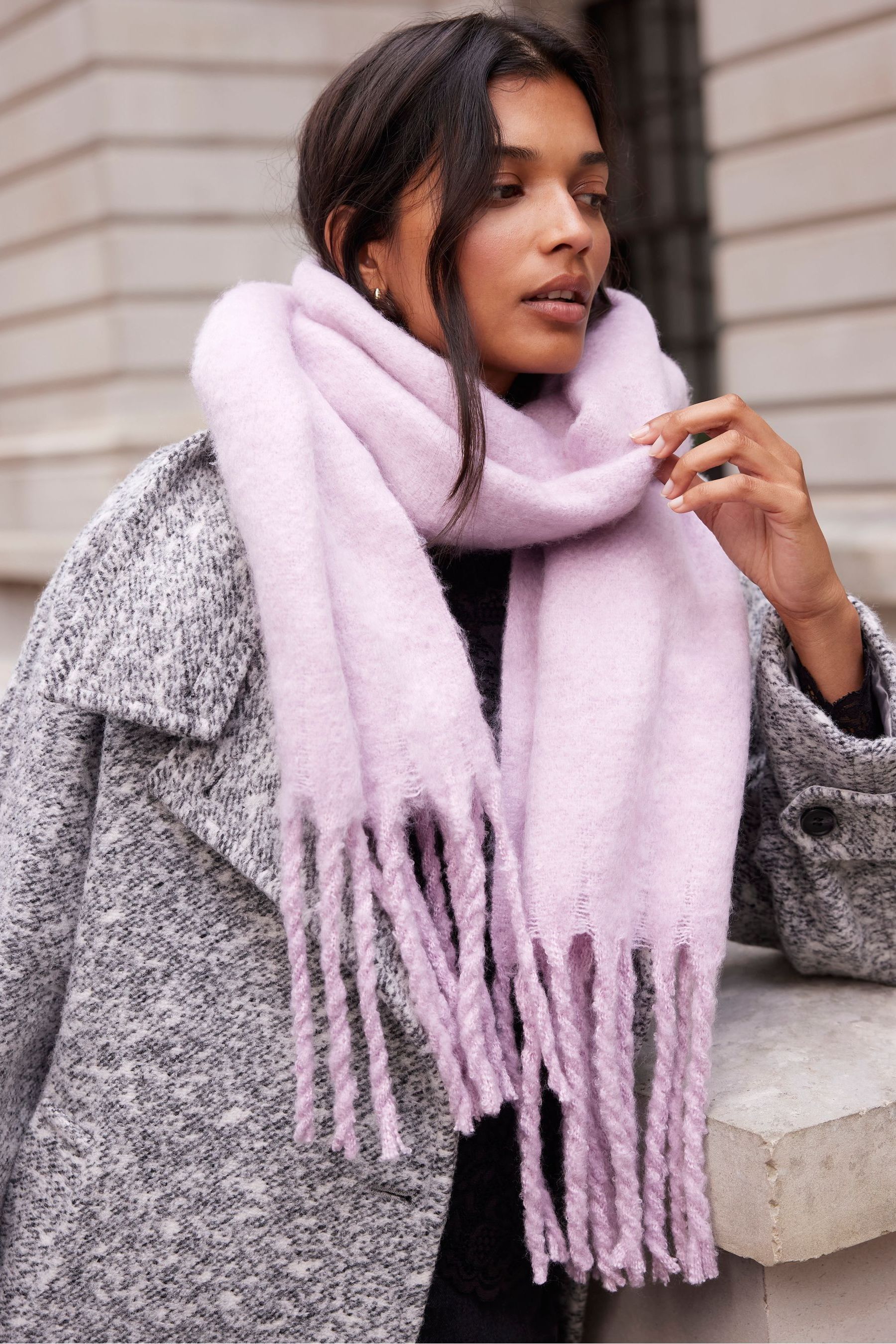 Tassel scarf online shop
