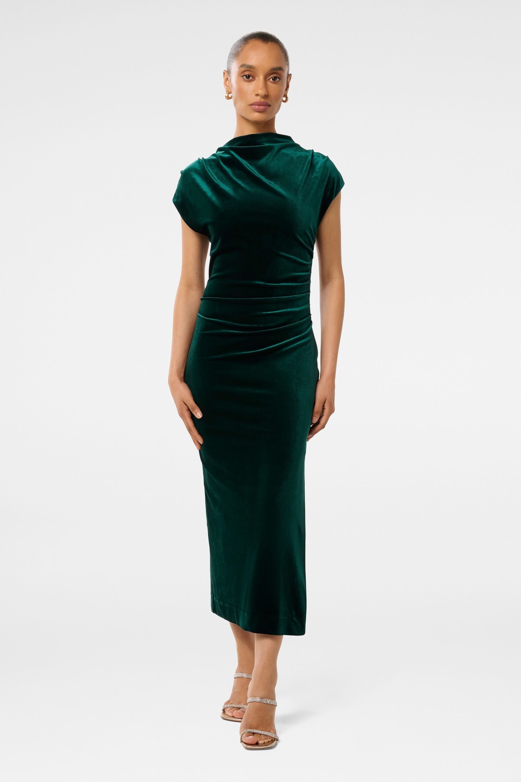 Green velvet bodycon dress outlet