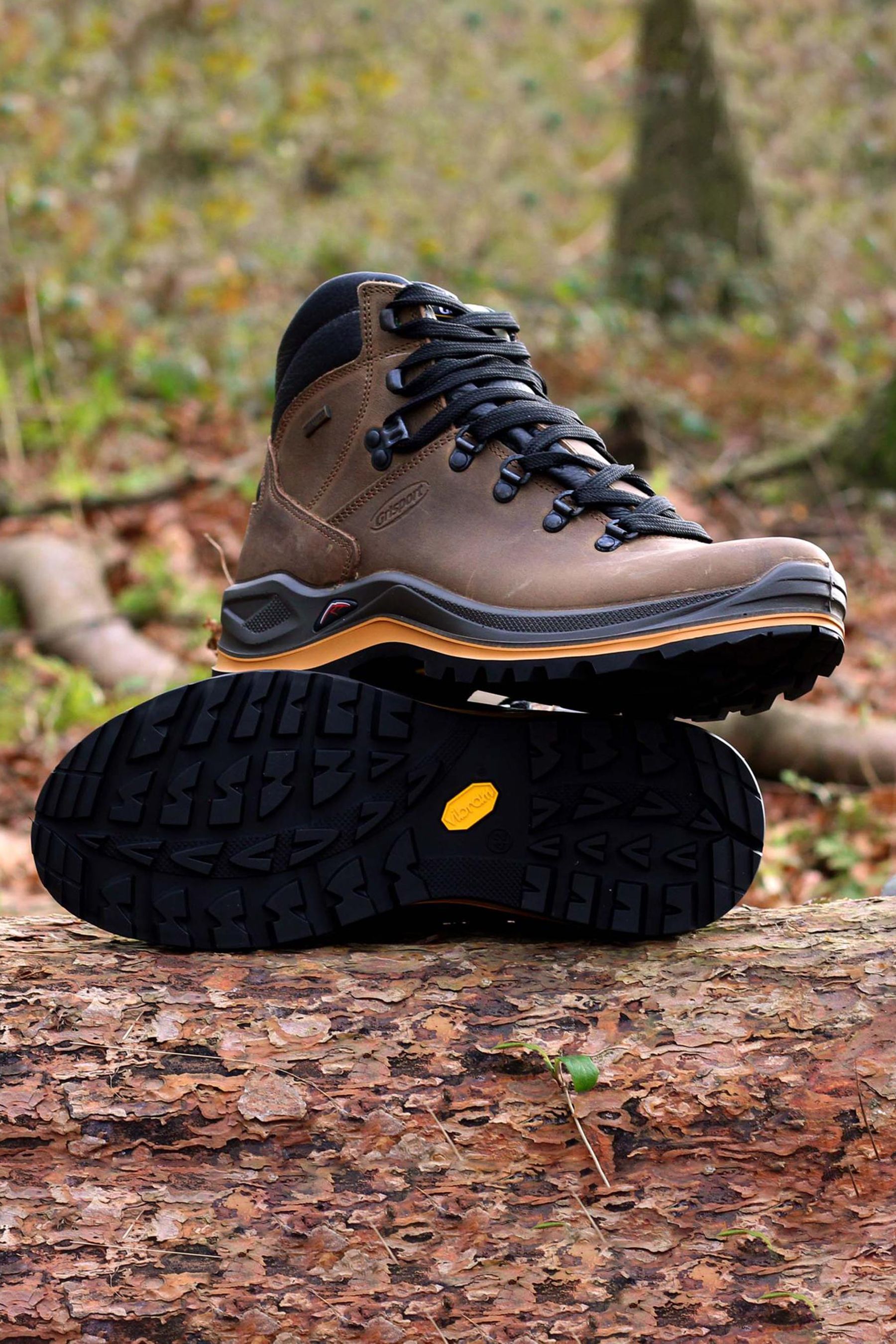 Mens wide waterproof hiking boots top
