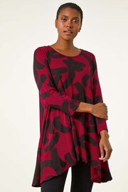 Roman Red Brush Print Hanky Hem Top - Image 2 of 5