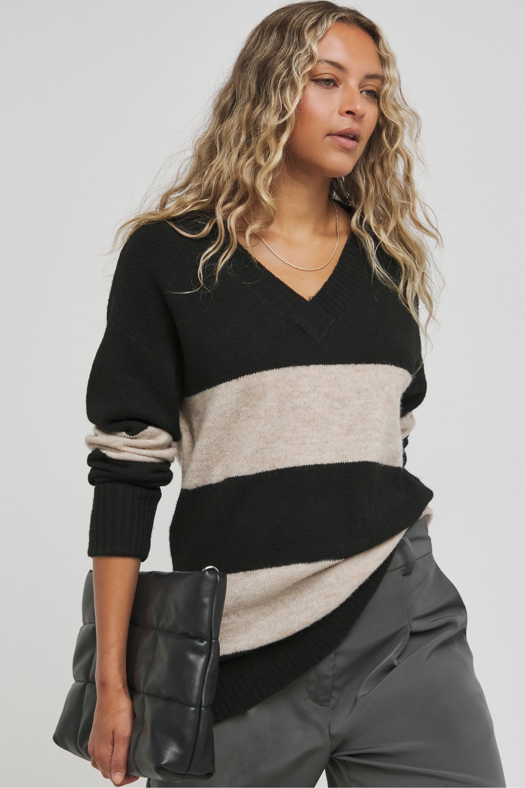 Buy Simply Be Black Slouchy V Neck Longline Jumper from Next Luxembourg