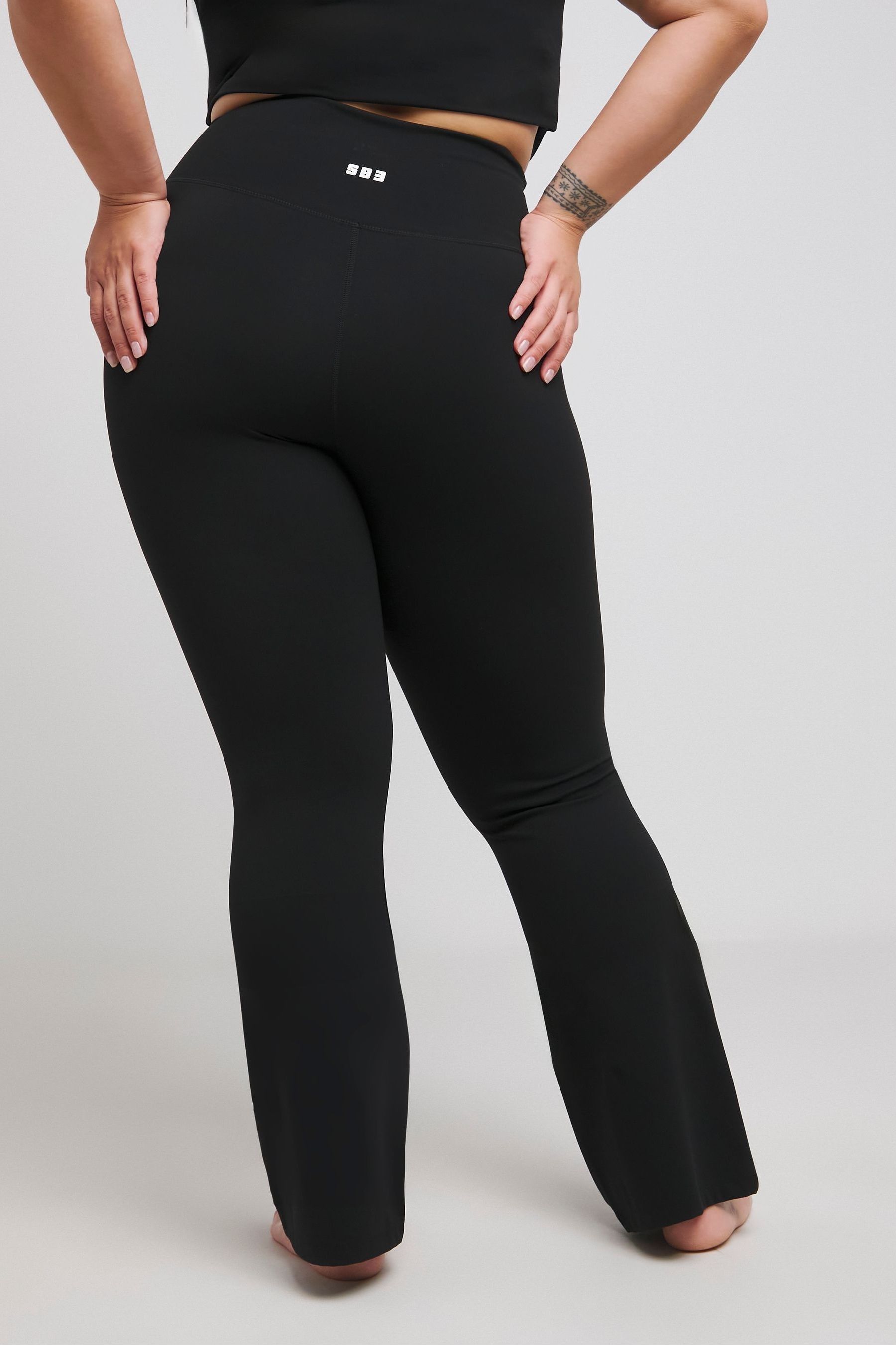 Next yoga pants shop