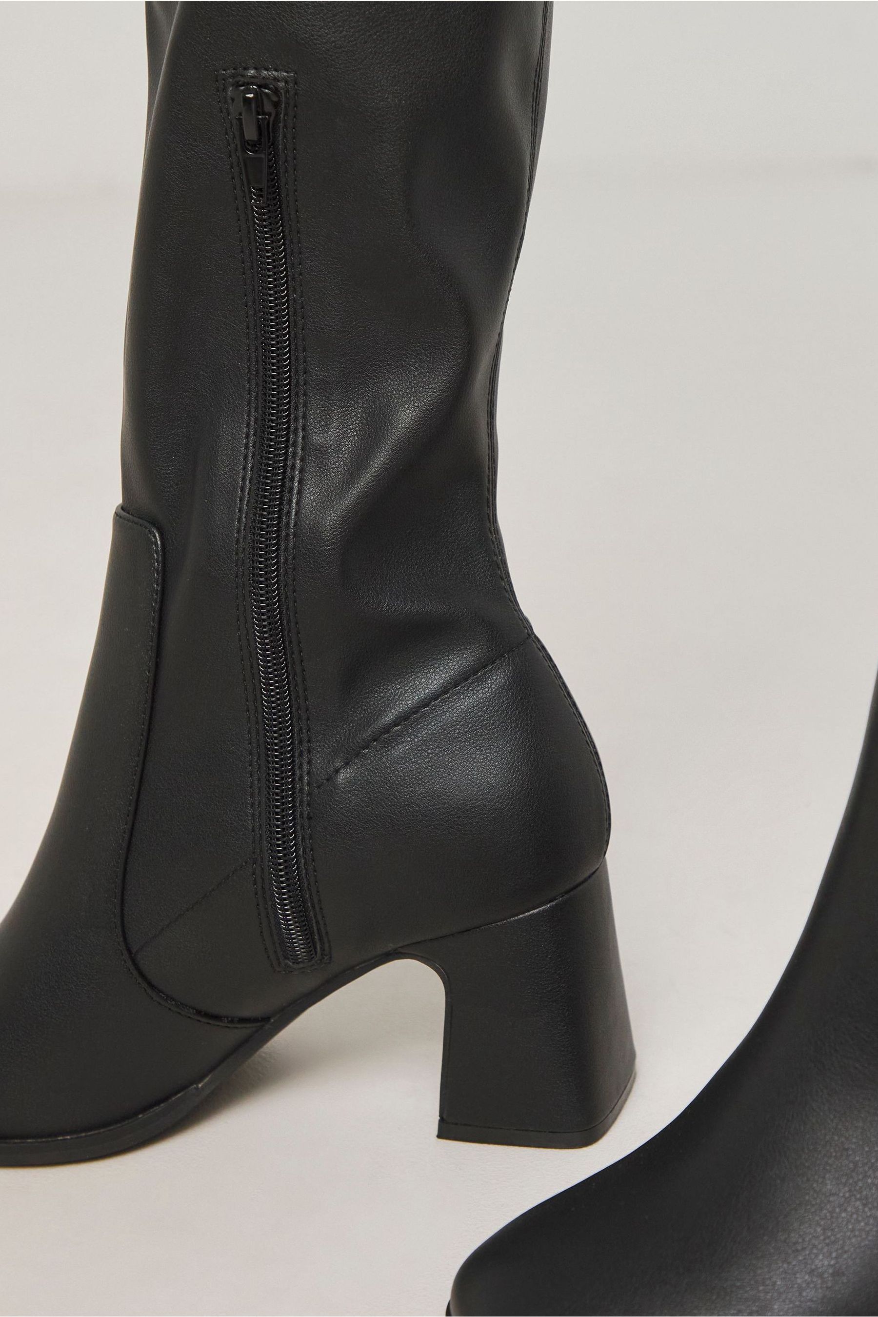 Knee high pull on stretch boots new arrivals