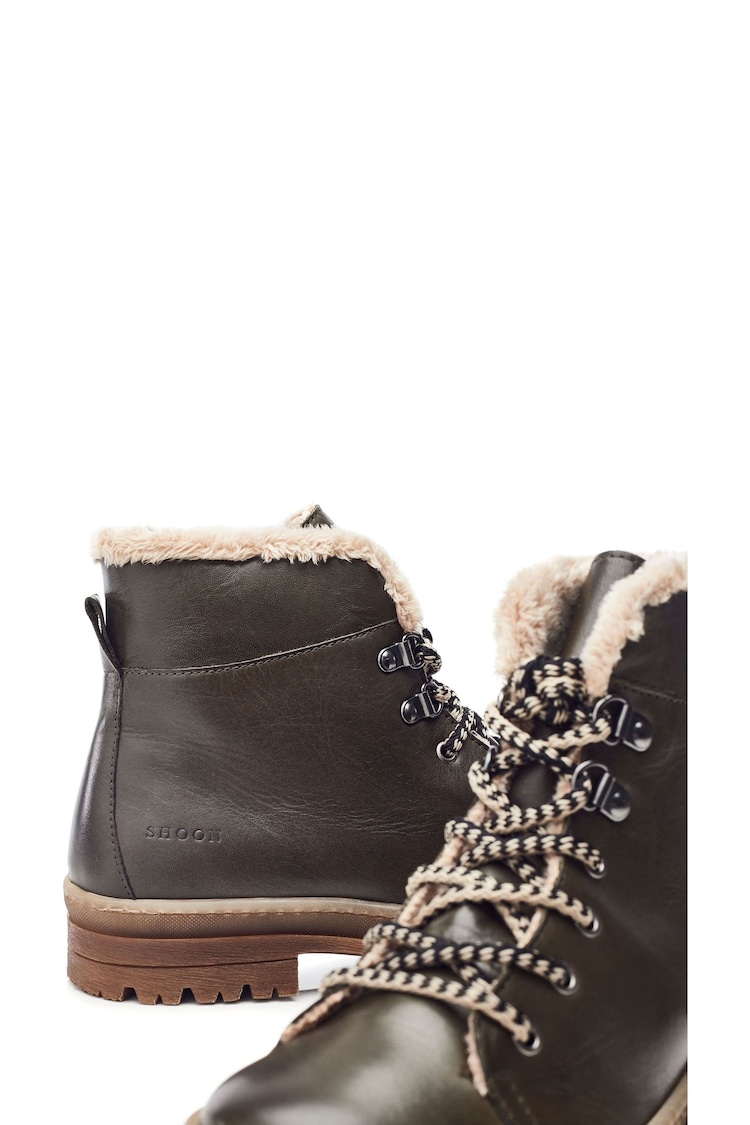 Moda in Pelle Onella Lace-Up Stitch Detail Leather Boots - Image 4 of 4