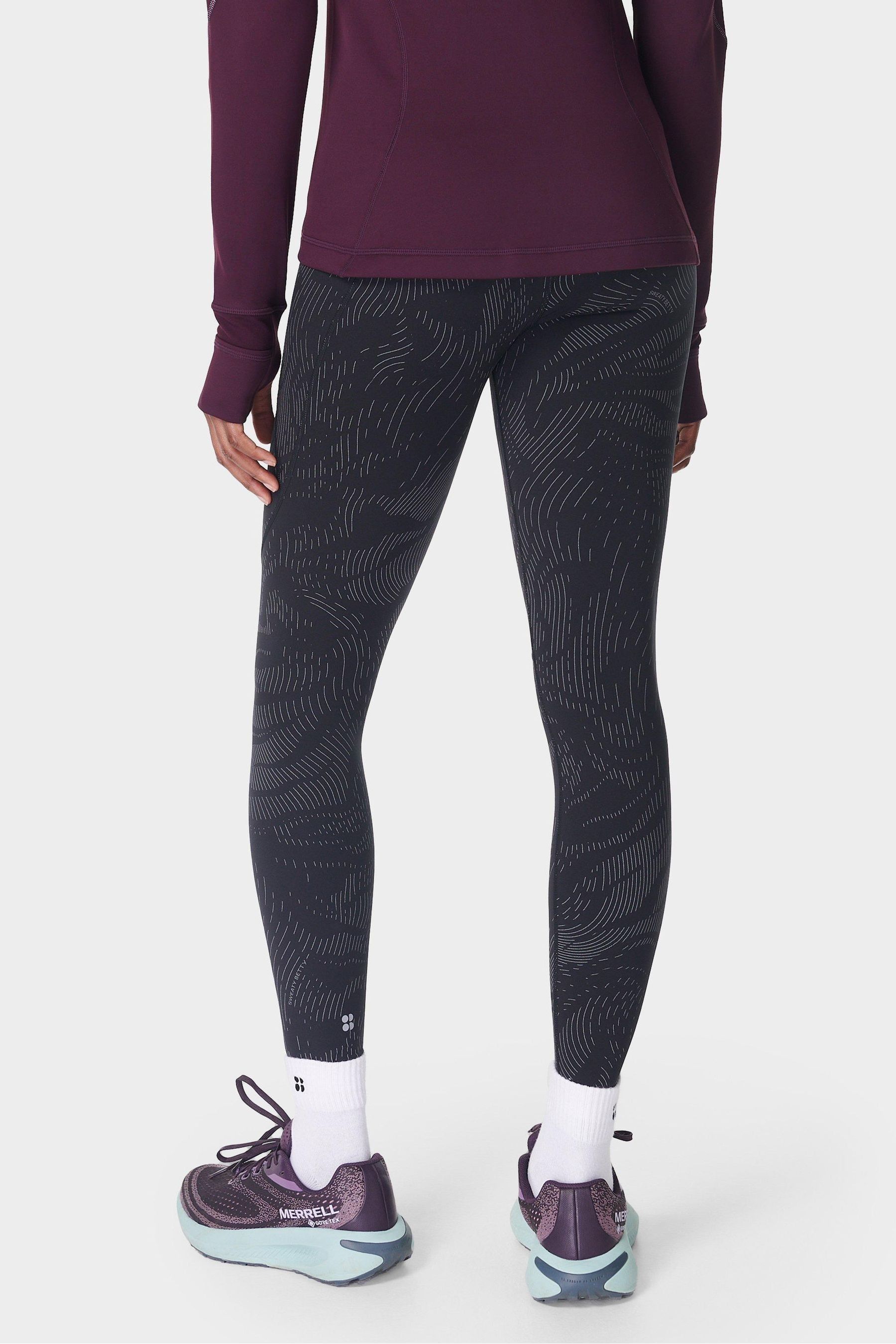 Reflective yoga pants top