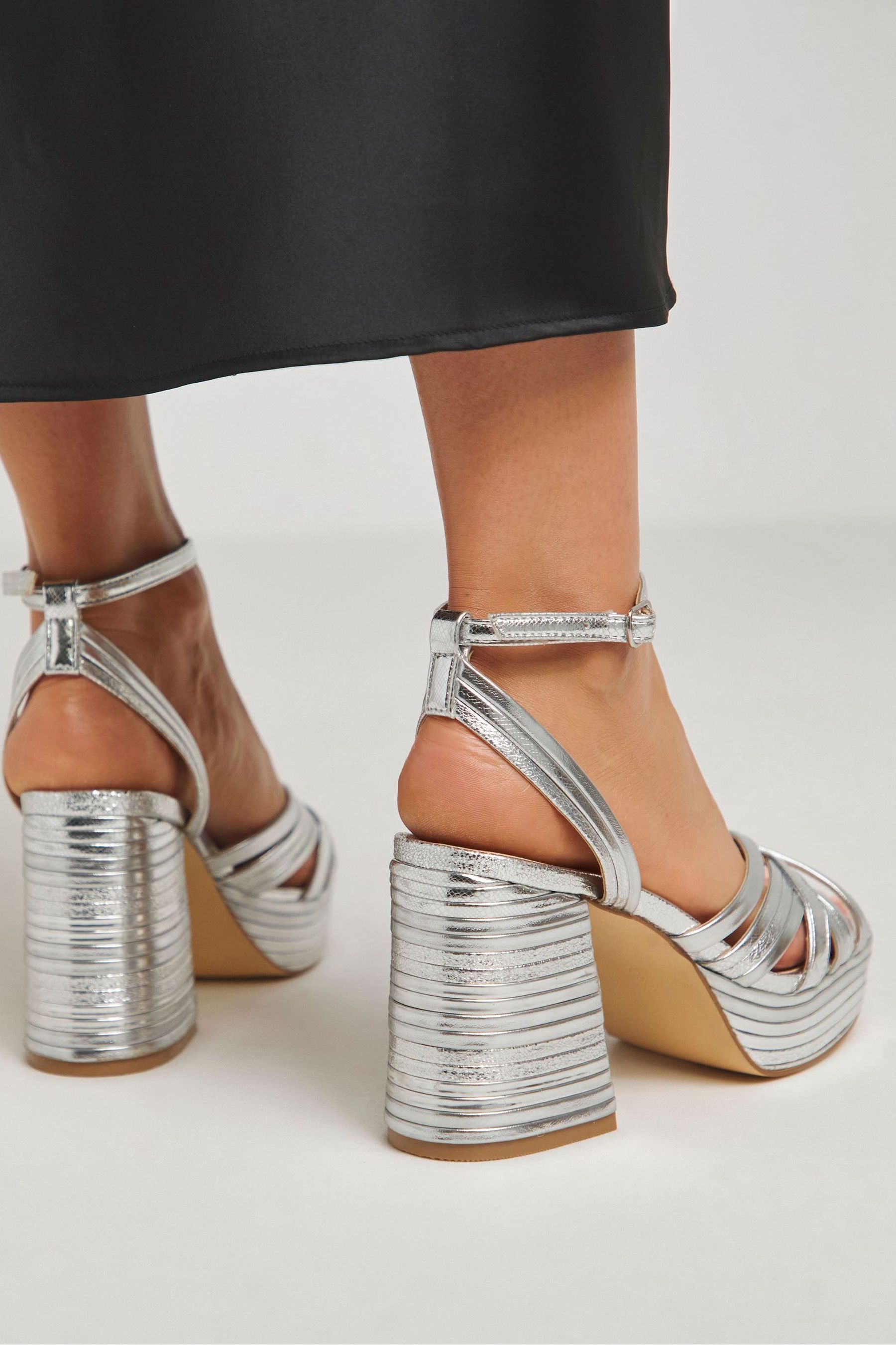 Simply Be Silver Multi Strap Platform Sandals In Extra Wide Fit 6 EU 39 Womens