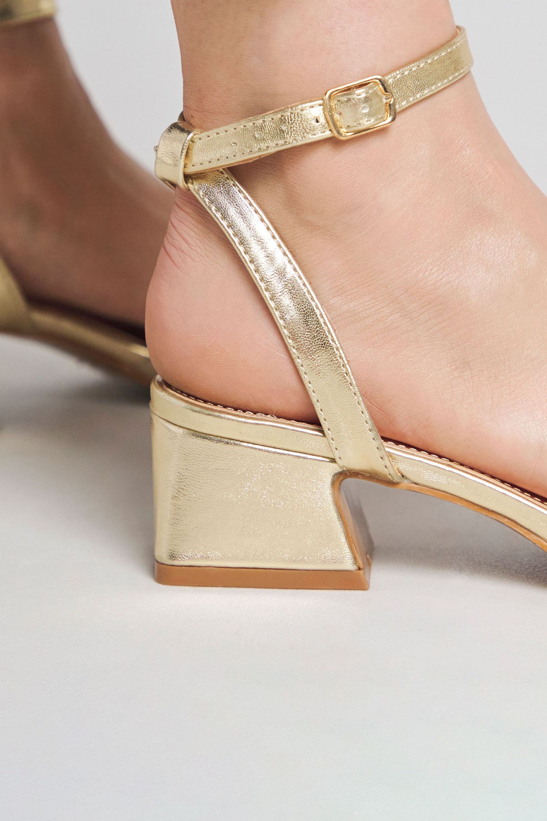Simply be gold sandals hotsell