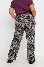 Yours Curve Grey Leopard Print Jeans - Image 3 of 5