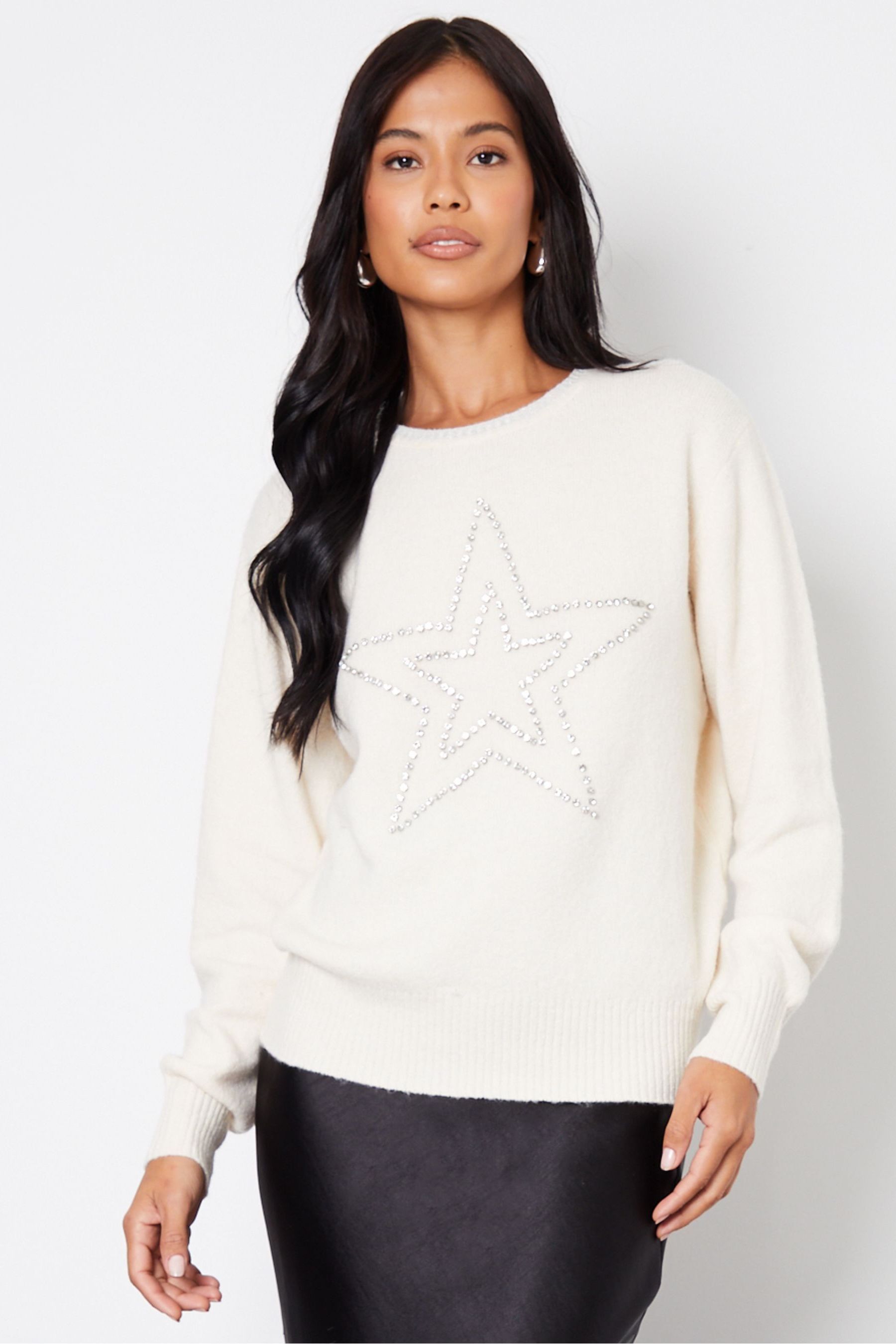 Jumper with star on front outlet