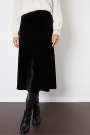 Threadbare Black Velvet Flared Pull On Midi Skirt - Image 6 of 9