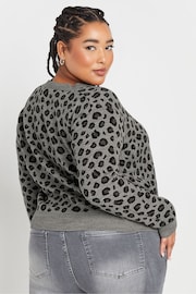 Yours Curve Grey Limited Leopard Print Knitted Cardigan - Image 3 of 5