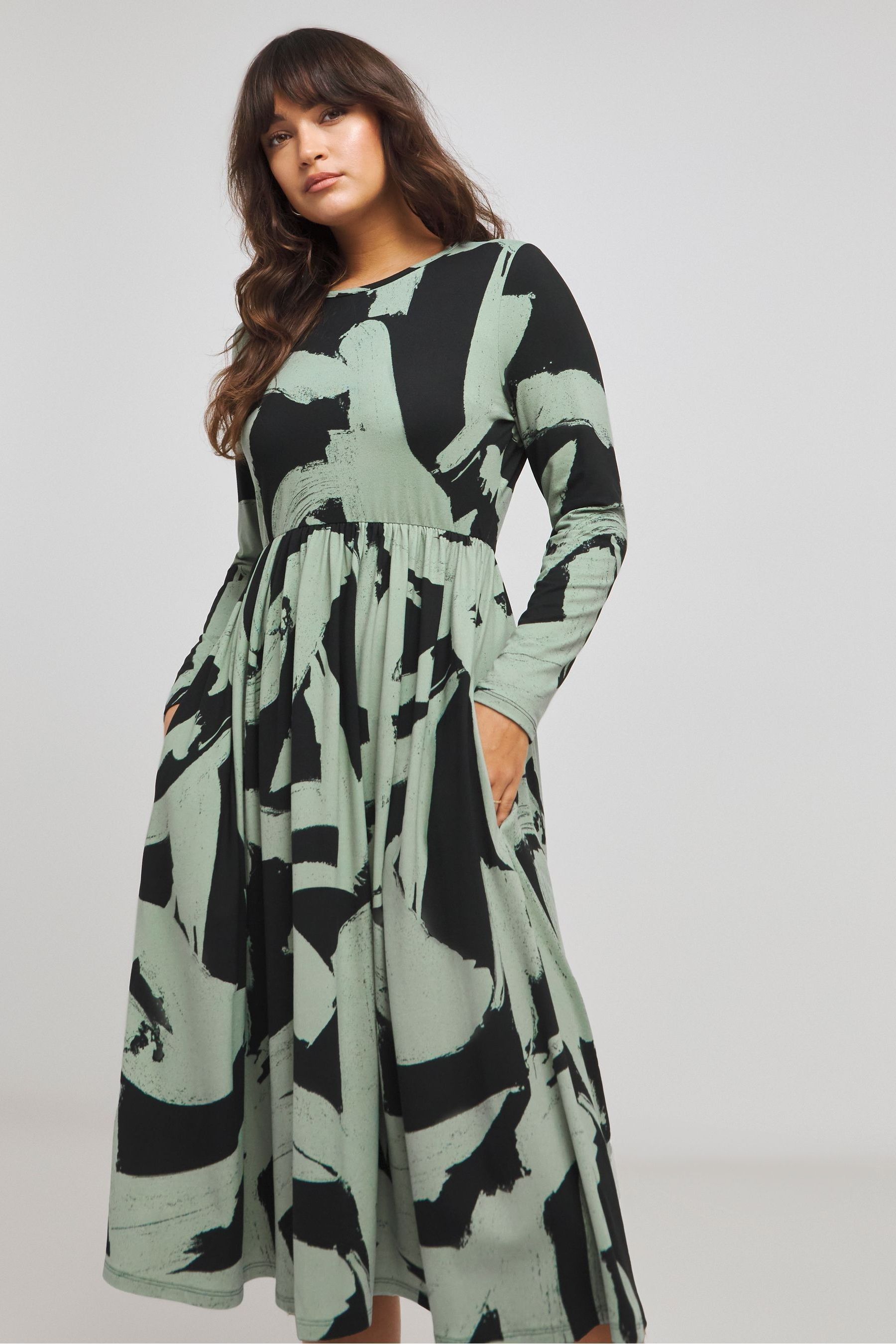 Buy Simply Be Green Supersoft Pocket Midi Dress from the Next UK online shop