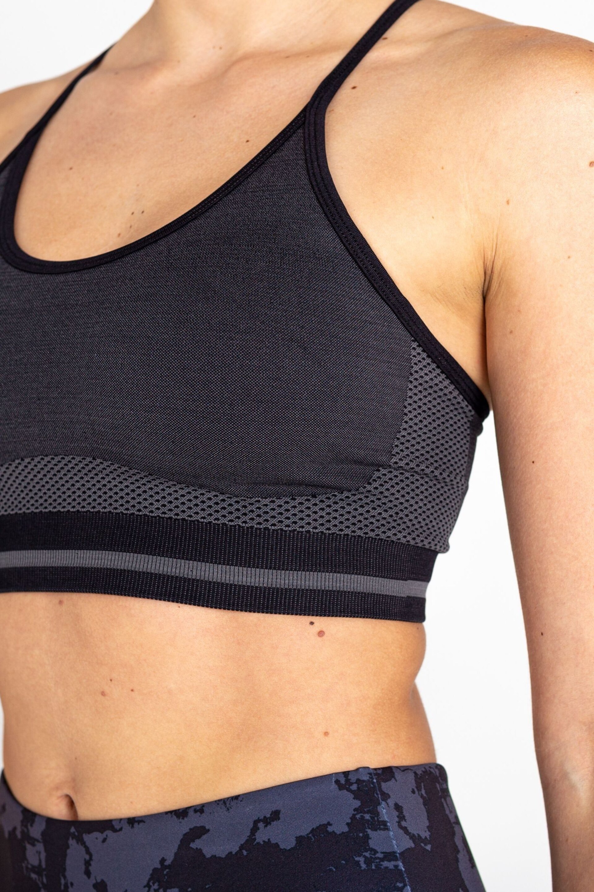 Dare 2b Don’t Sweat It Strappy Sports Bra - Image 5 of 6