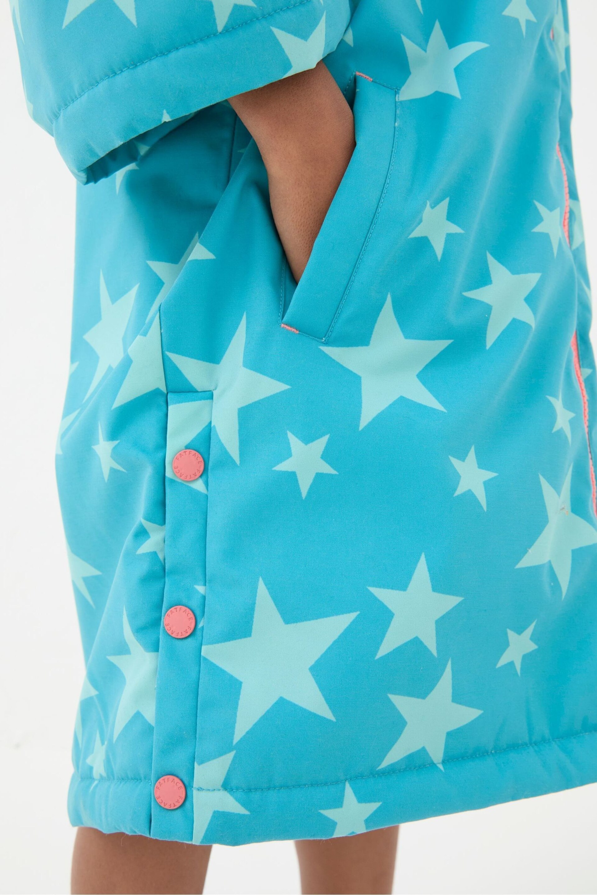 FatFace Blue Waterproof Changing Robe - Image 5 of 6