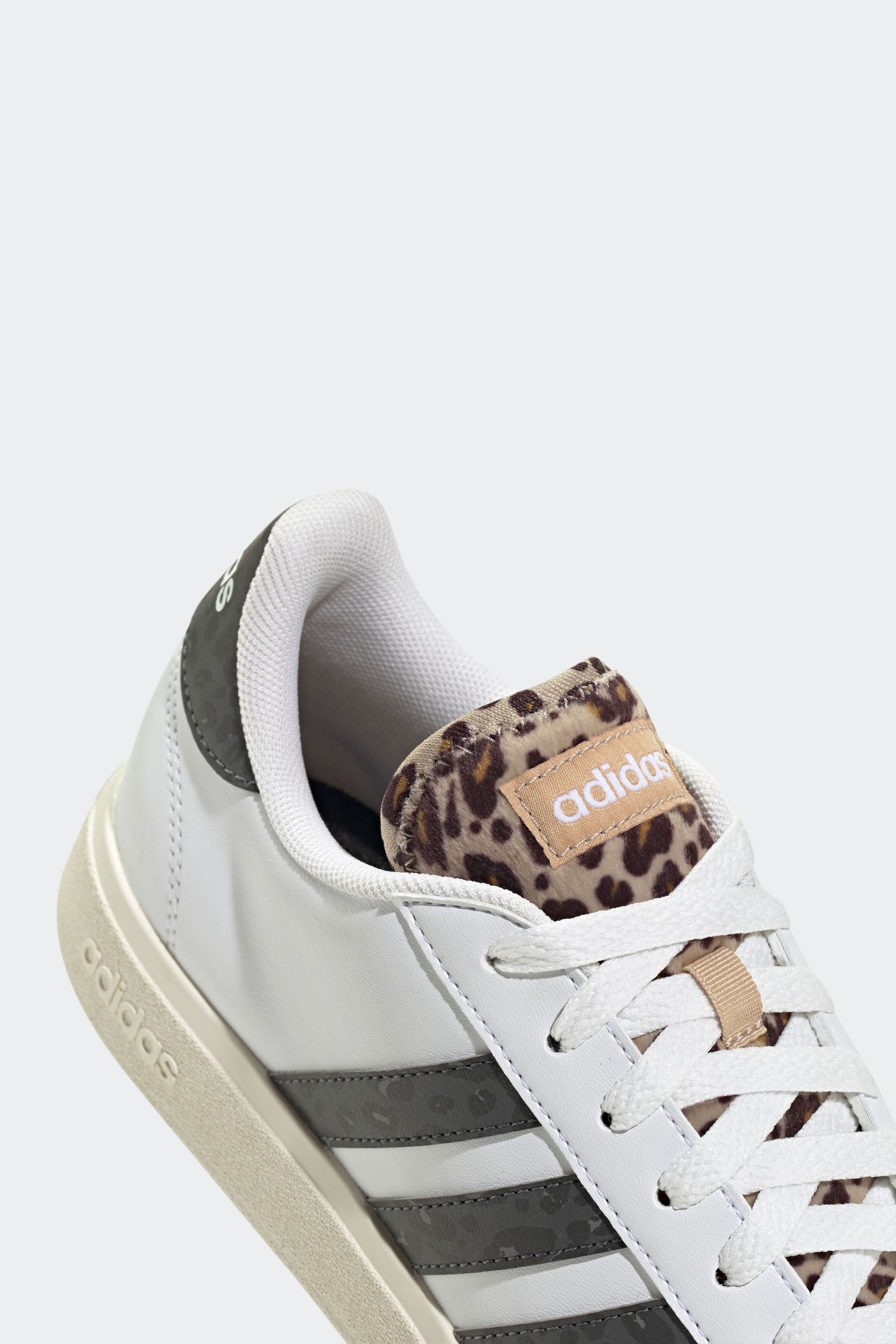 Adidas animal online