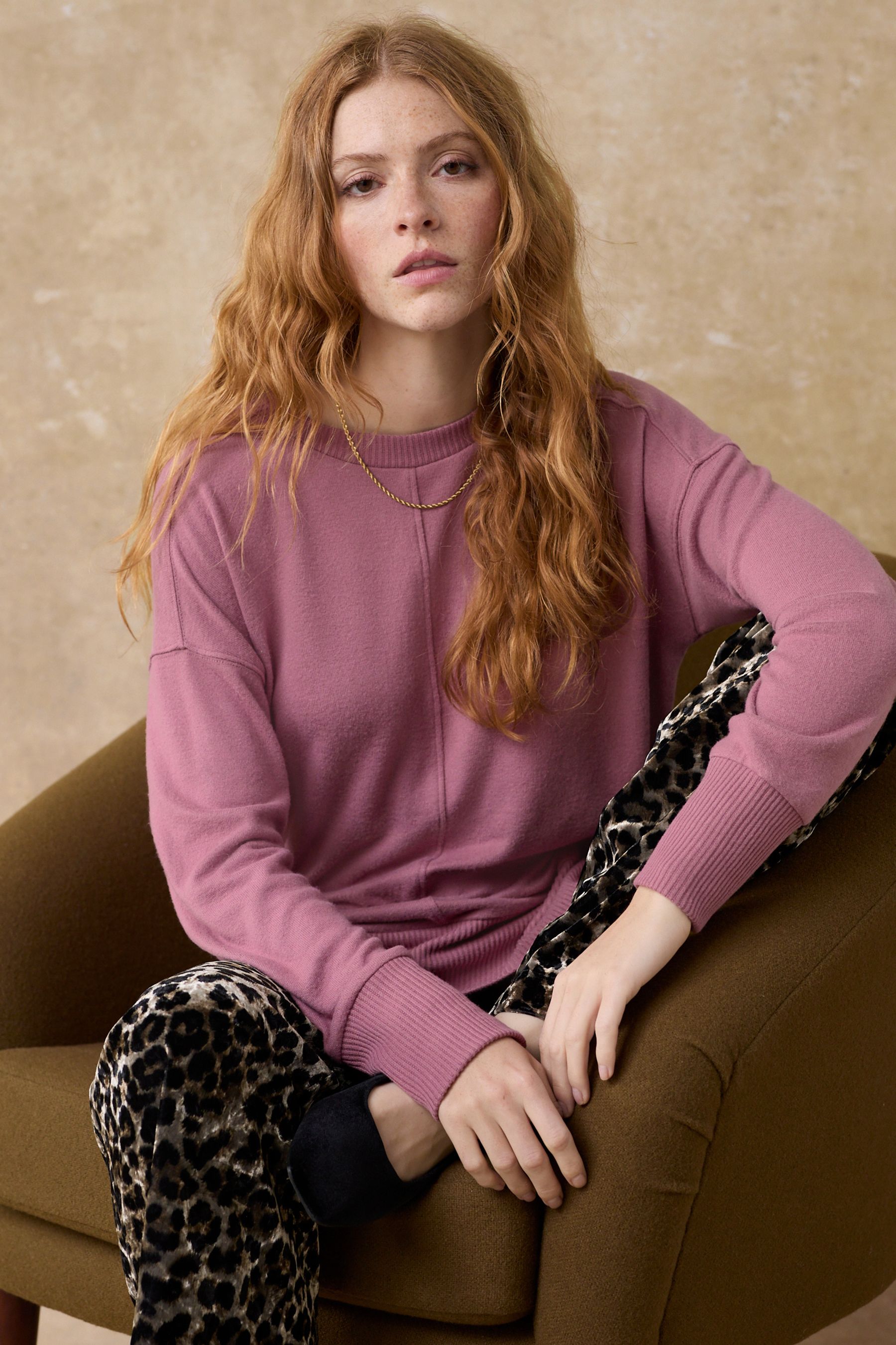 Rose pink jumper shop
