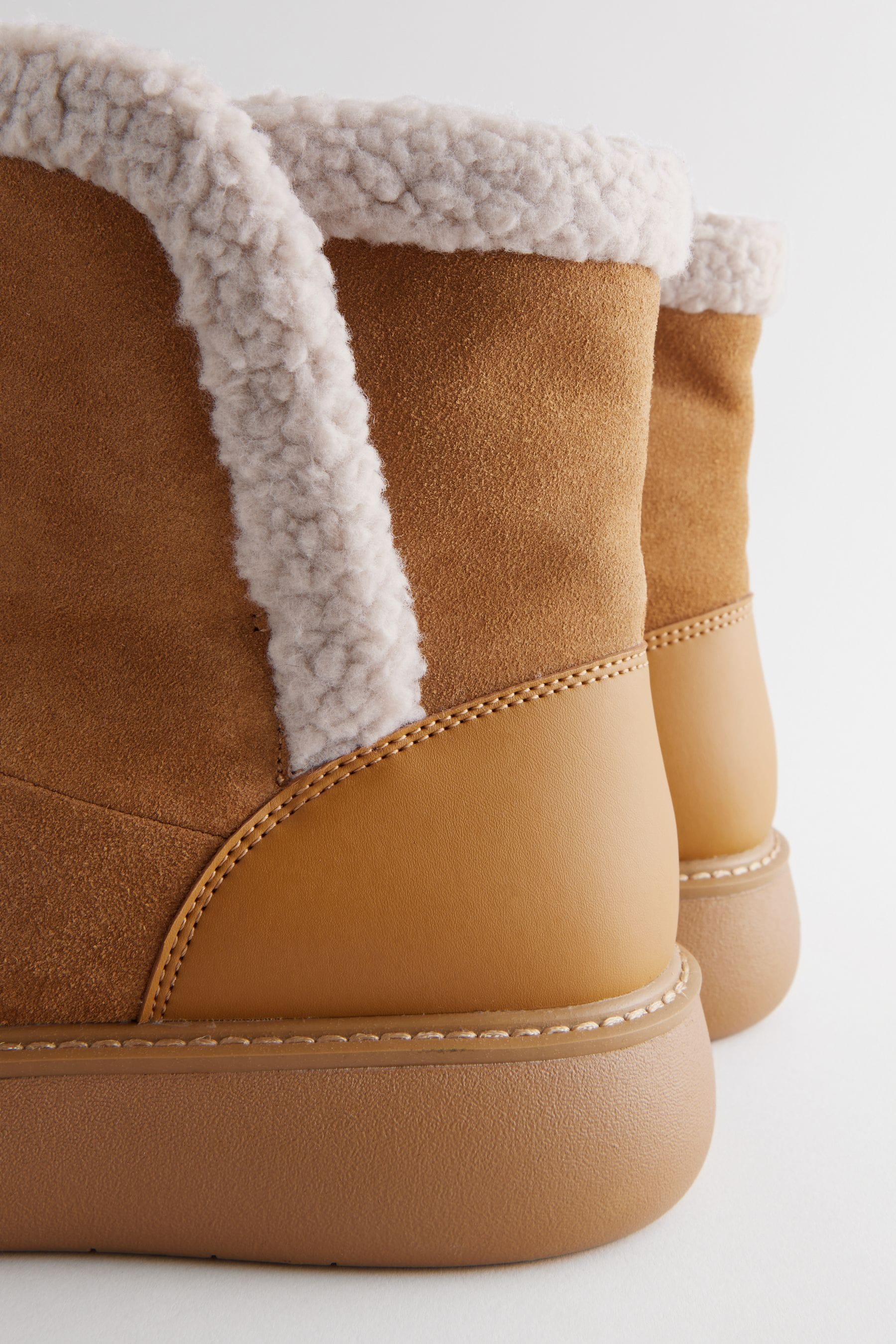 Tan fur lined ankle boots outlet