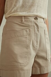 Reiss Neutral Nova Cotton Blend Shorts with Turned-Up Hems - Image 3 of 5