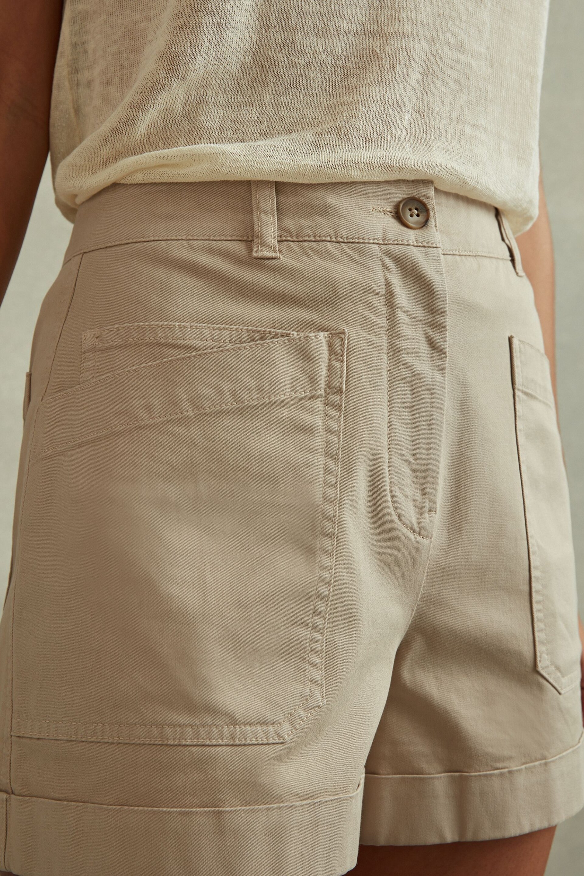 Reiss Neutral Nova Cotton Blend Shorts with Turned-Up Hems - Image 3 of 5