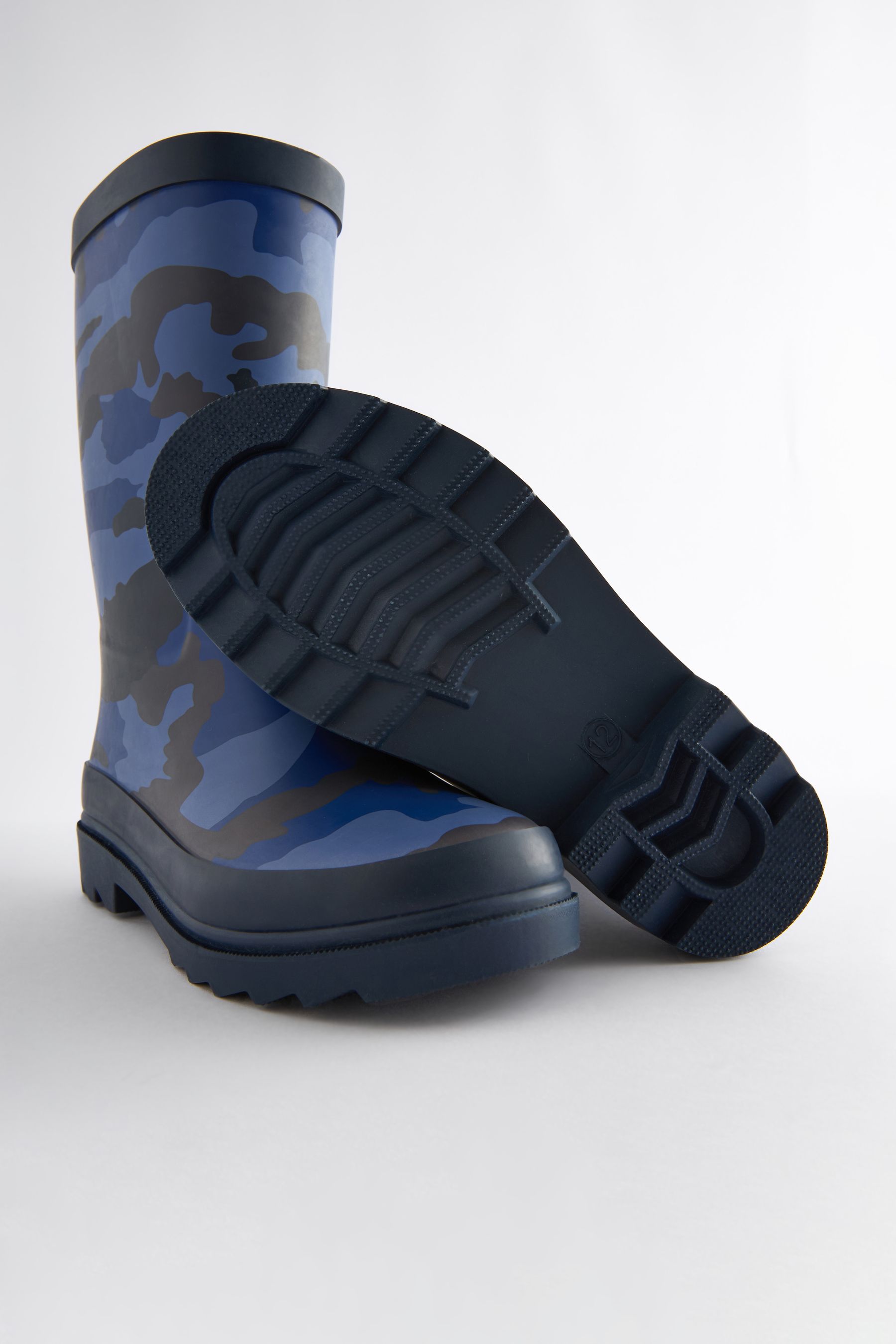 Women's camouflage rain boots discount