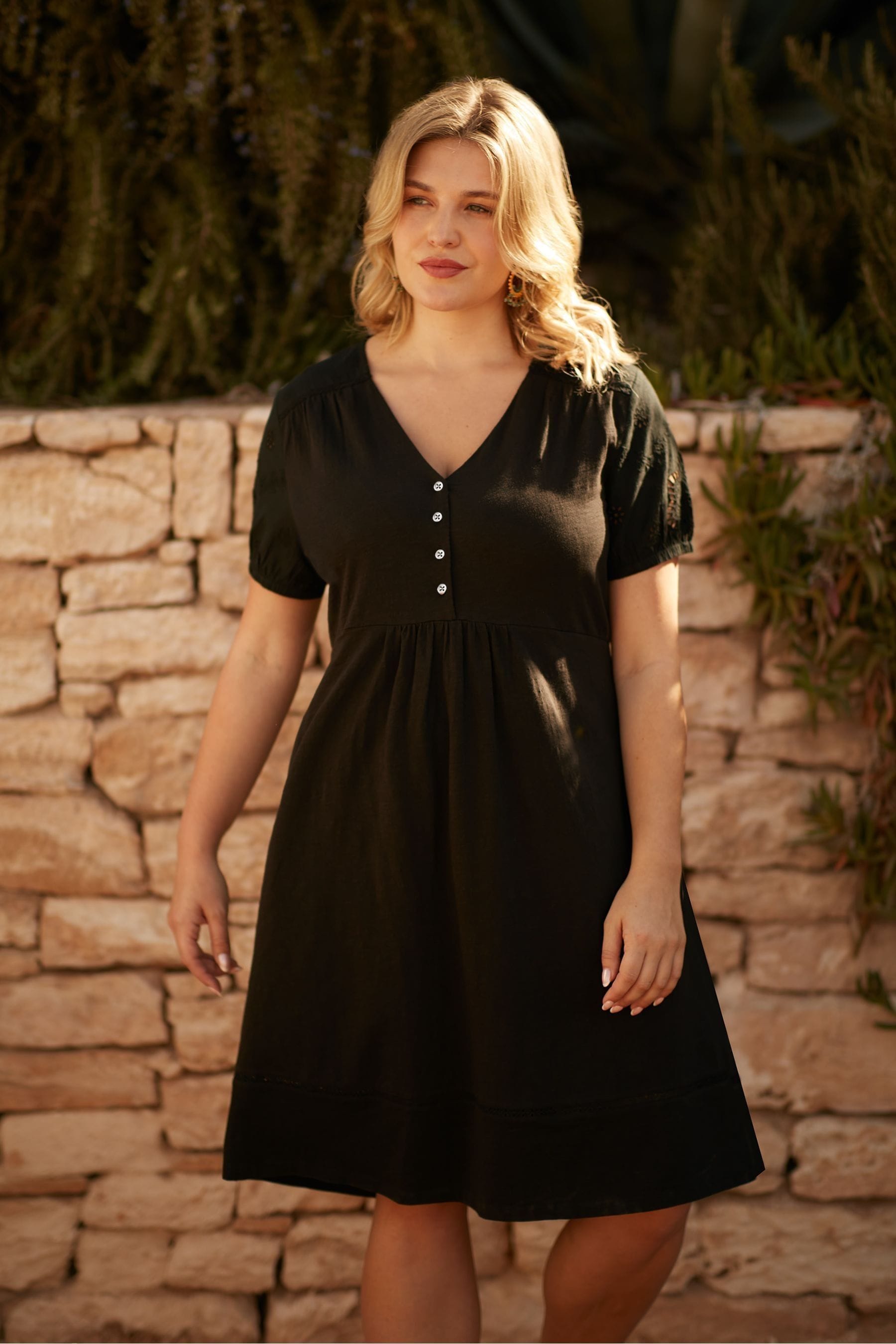 Next shift dress shop