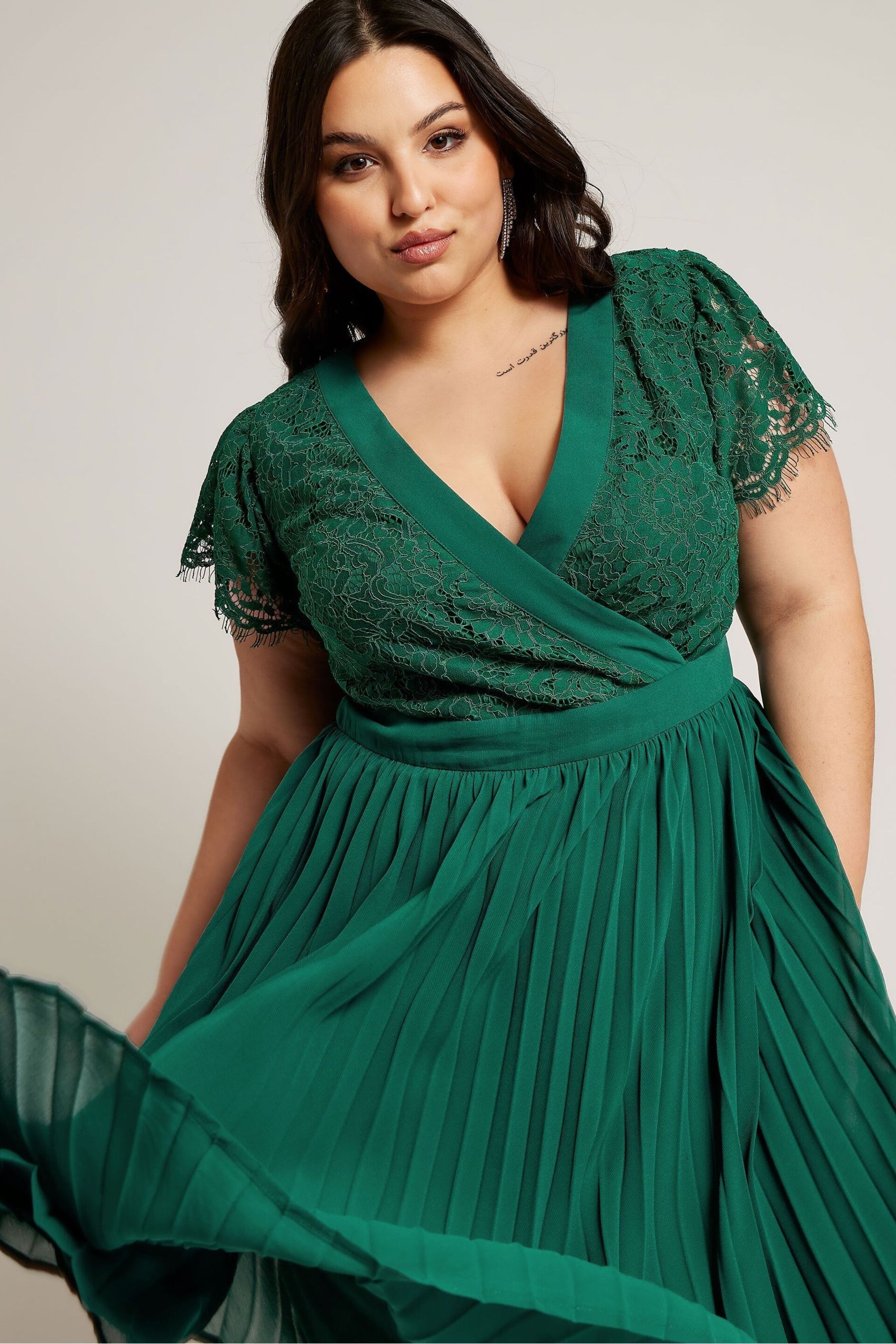 Yours London Curve Green Emerald Lace Wrap Midi Dress - Image 2 of 5