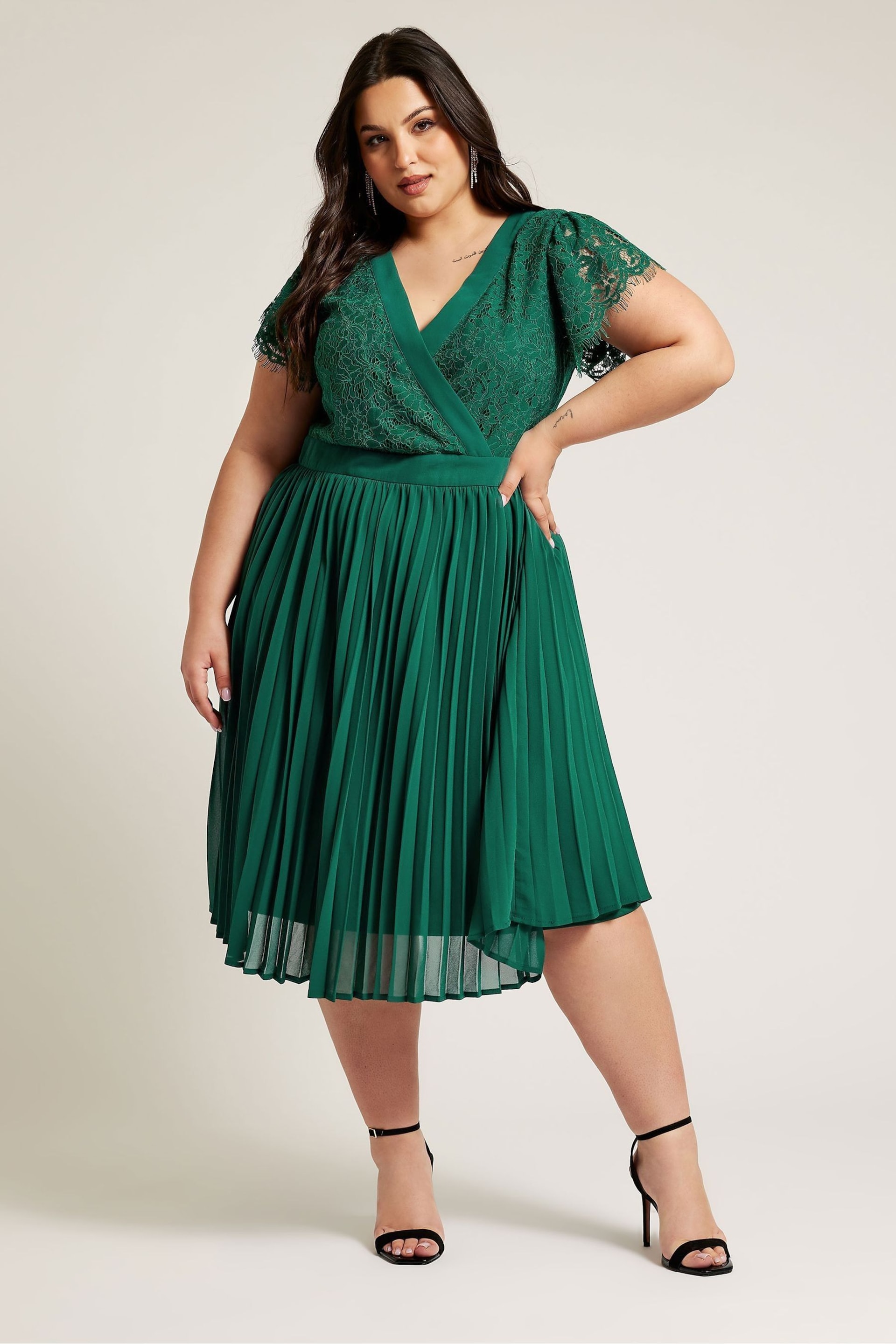 Yours London Curve Green Emerald Lace Wrap Midi Dress - Image 4 of 5