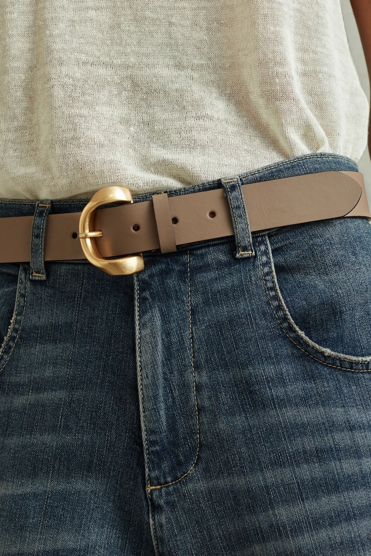 Reiss Taupe Indie Leather Twisted Buckle Belt - Image 2 of 4