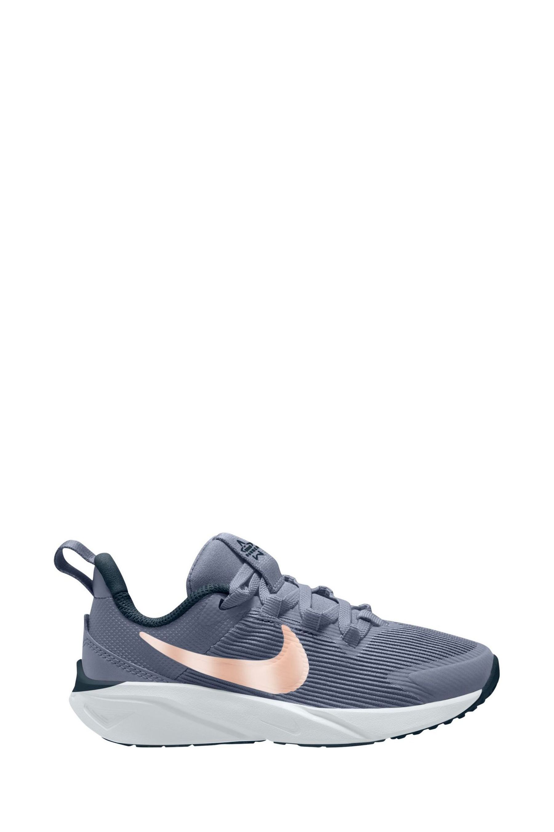 Junior nike running trainers discount