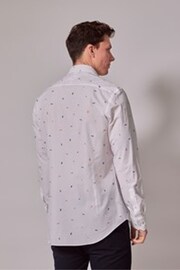Hawes & Curtis Slim Dobby Dash Low Collar White Shirt With Contrast Detail - Image 2 of 6