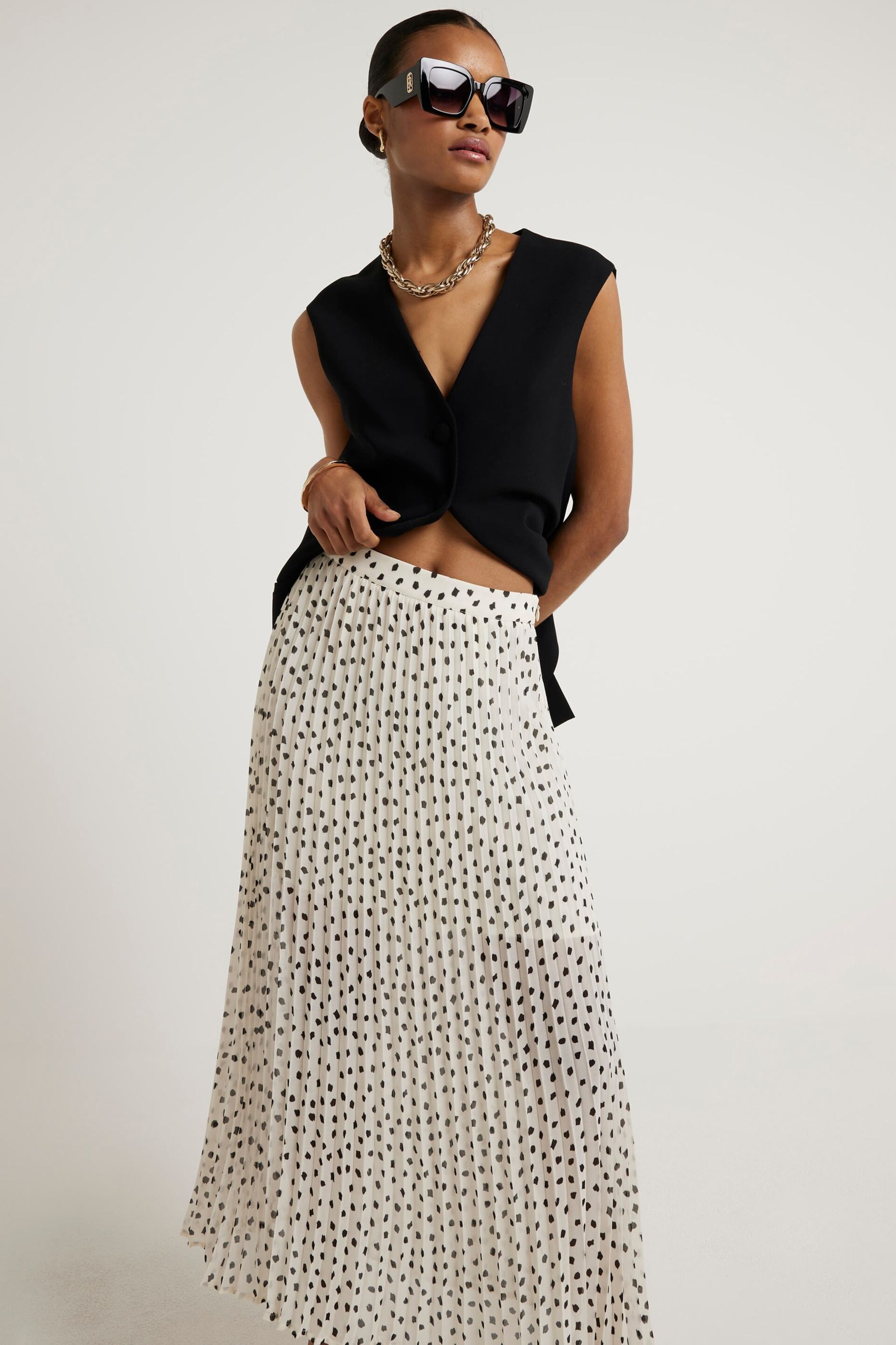 River Island White Polka Dot Pleated Midi Skirt - Image 2 of 4