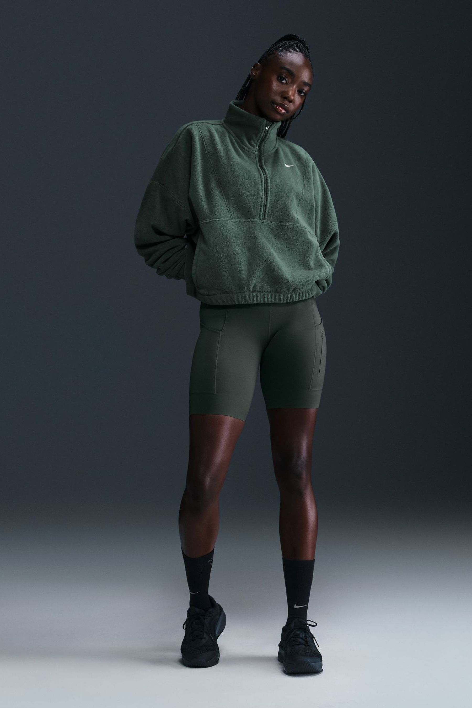 Hunter green nike sweatshirt outlet